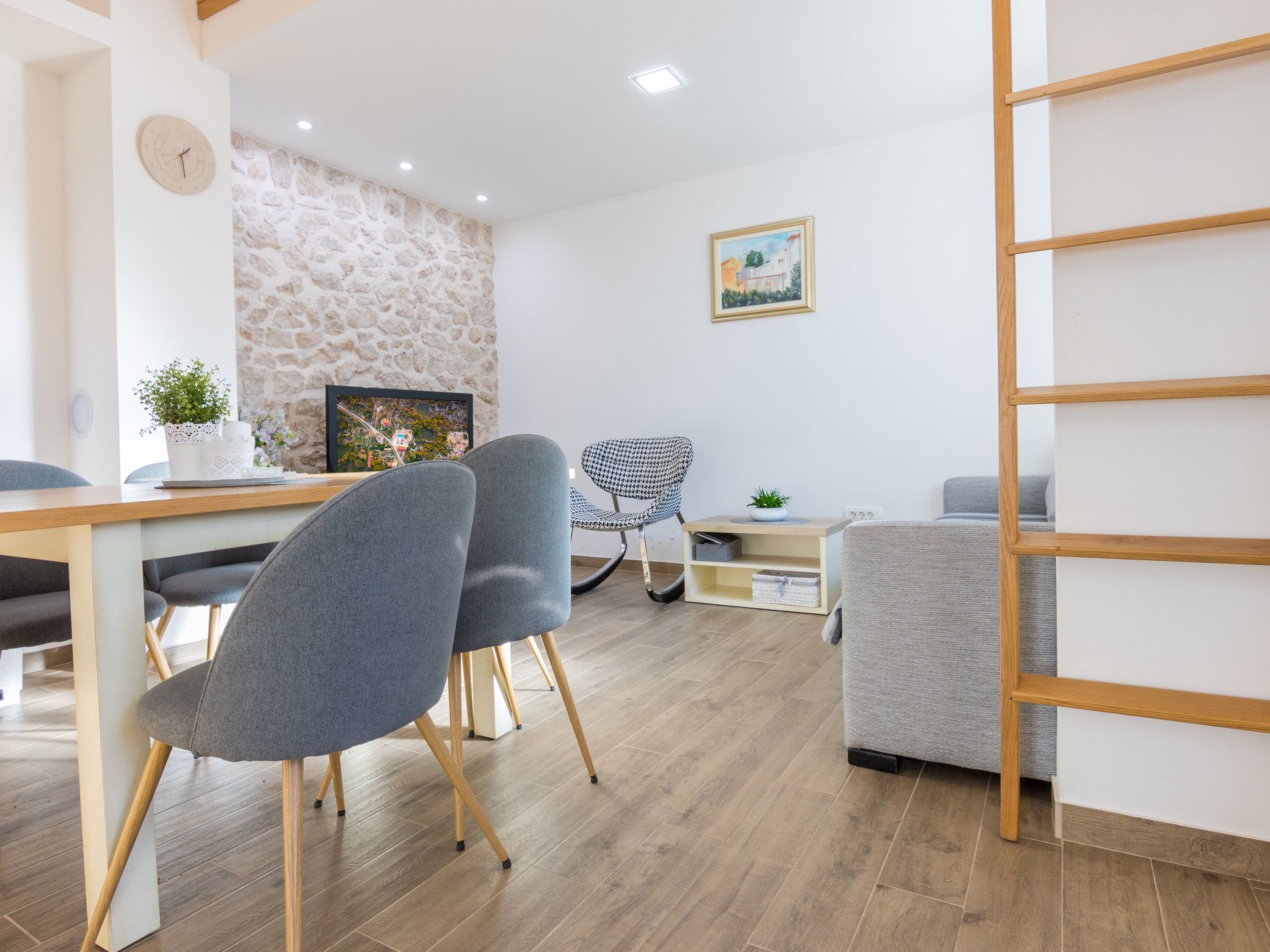 Stipanovi Dvori mit Bergblick