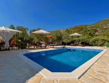 Villa Melita: Jouw privé-oase met verwarmd zwembad in Midden-Dalmatië - thumbnail 5