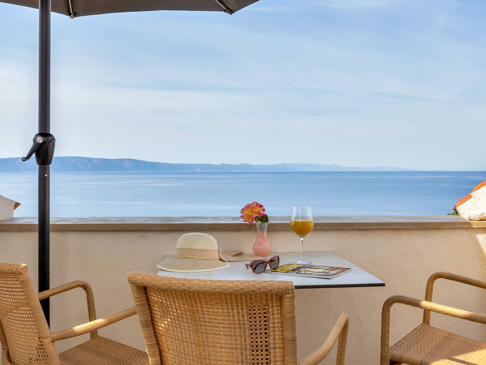 Villa Margitta mit Pool, Tennisplatz und Meerblick