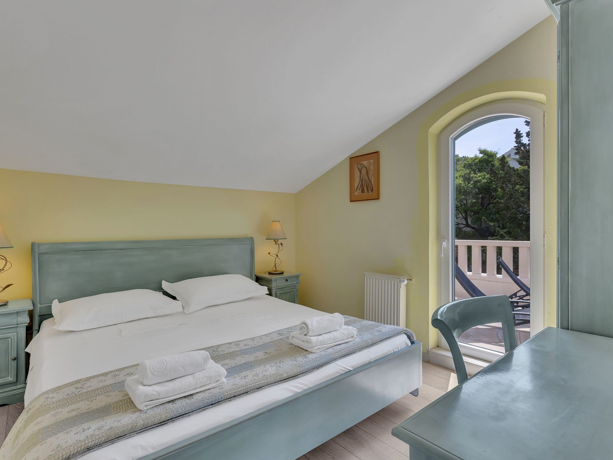 Villa Margitta mit Pool, Tennisplatz und Meerblick-Drinnen