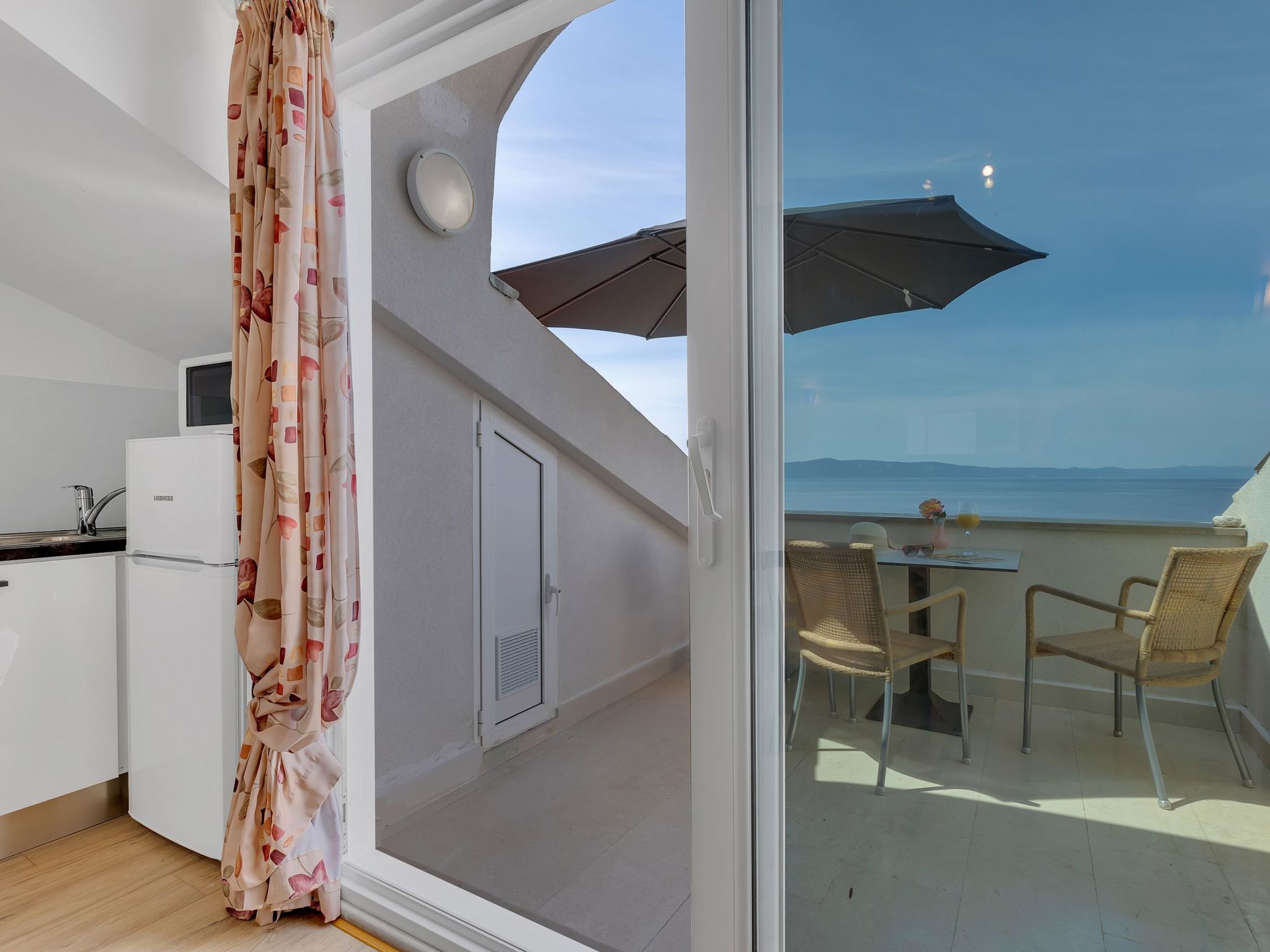 Villa Margitta mit Pool, Tennisplatz und Meerblick-Drinnen