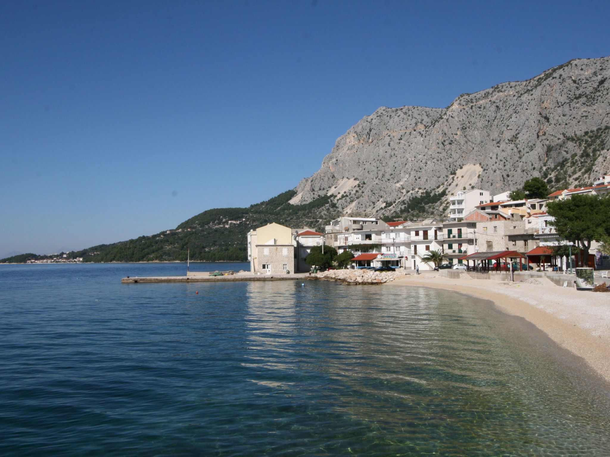 Villa Margitta mit Pool, Tennisplatz und Meerblick-Drinnen