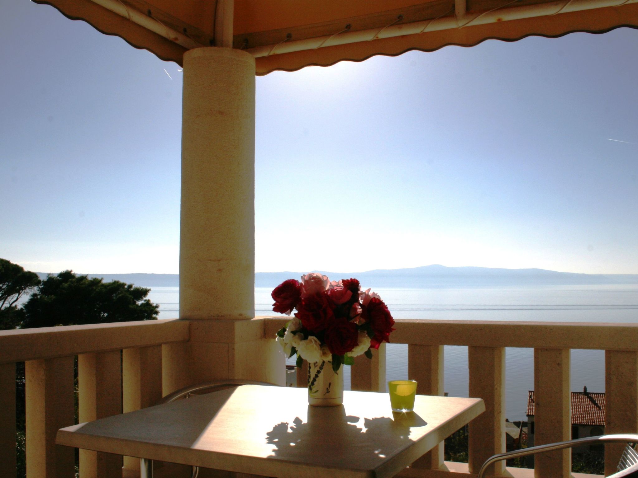 Villa Margitta mit Pool, Tennisplatz und Meerblick