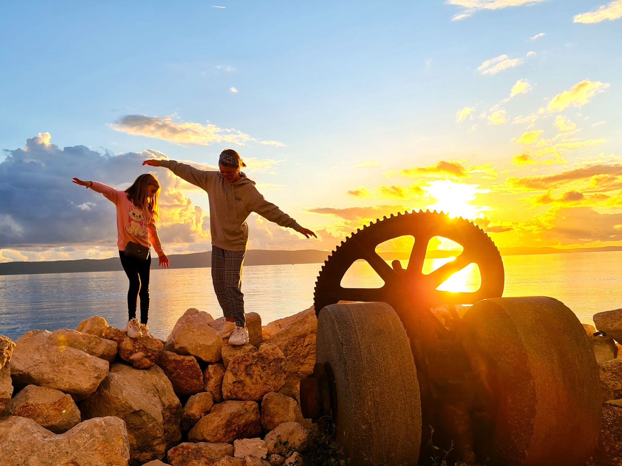 Villa Margitta mit Pool, Tennisplatz und Meerblick-Drinnen