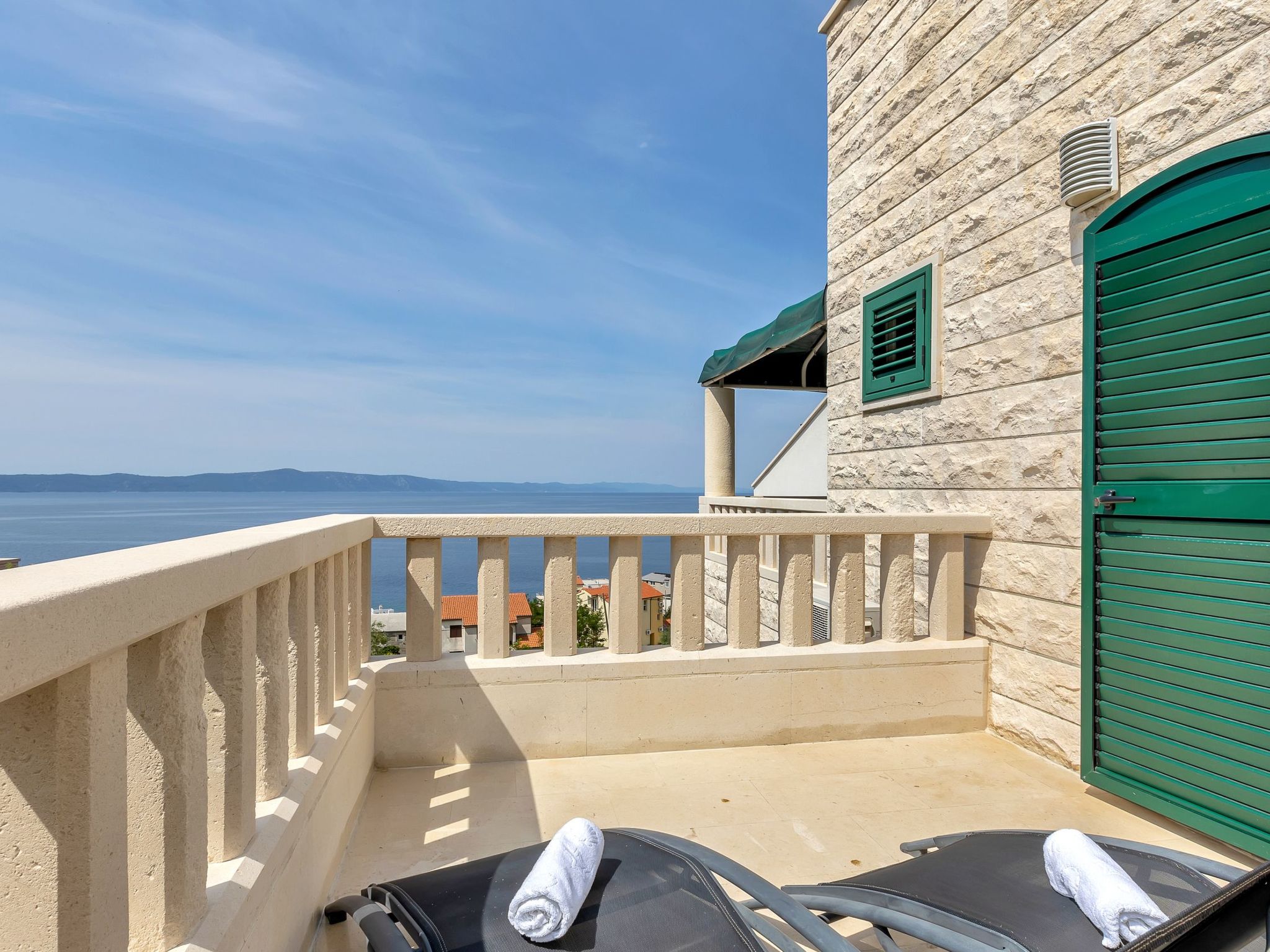 Villa Margitta mit Pool, Tennisplatz und Meerblick-Drinnen