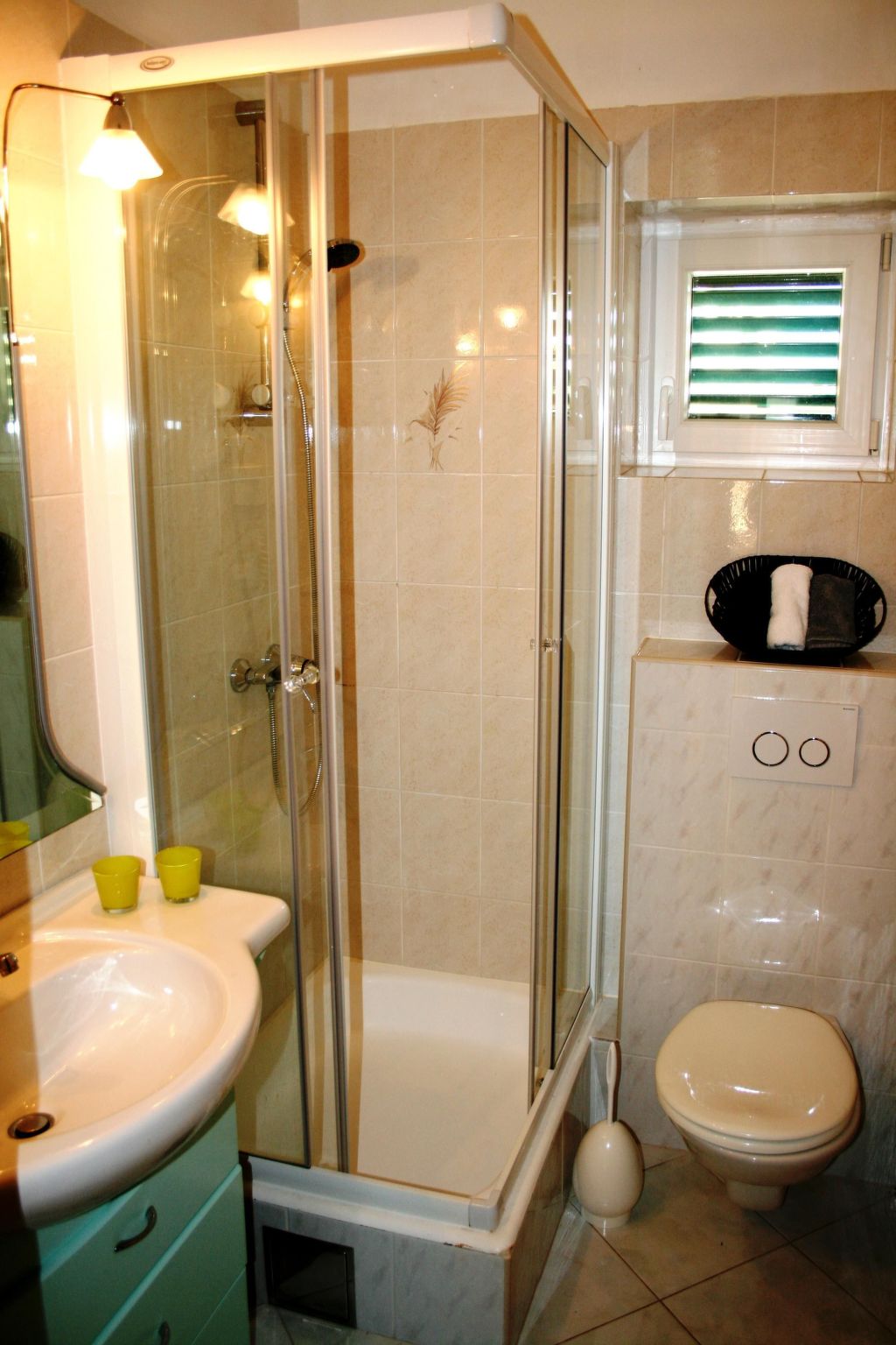 Villa Margitta mit Pool, Tennisplatz und Meerblick-Drinnen