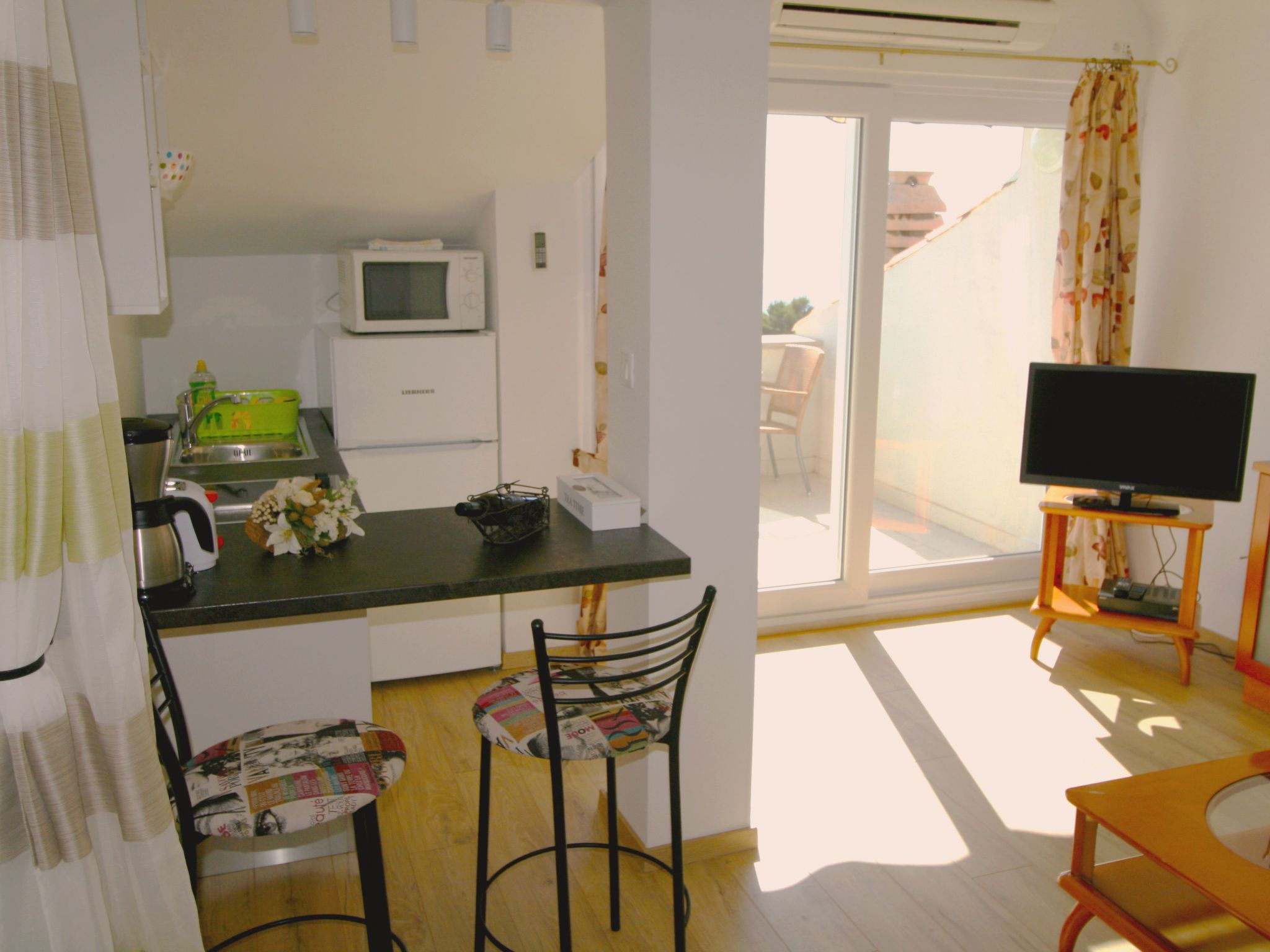 Villa Margitta mit Pool, Tennisplatz und Meerblick-Drinnen