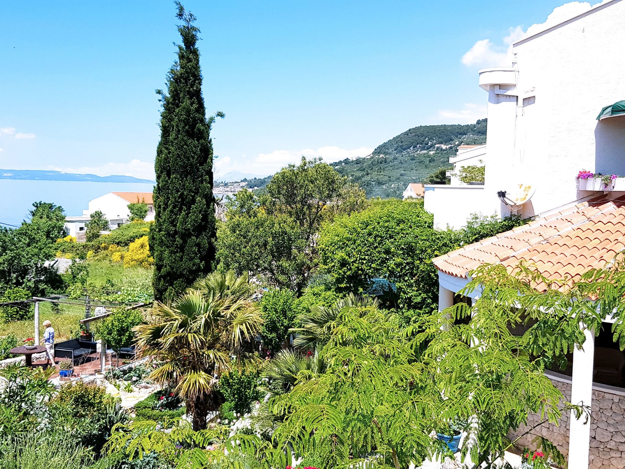 Wohnung in Drašnice mit Schönem Garten-Dedans