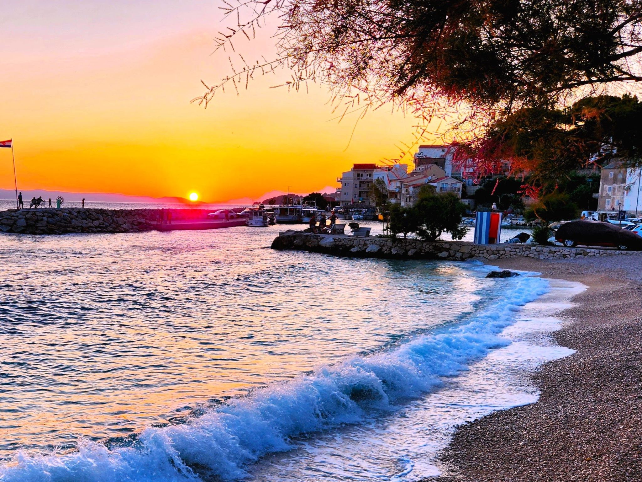 Wohnung in Drašnice mit Schönem Garten-Dedans