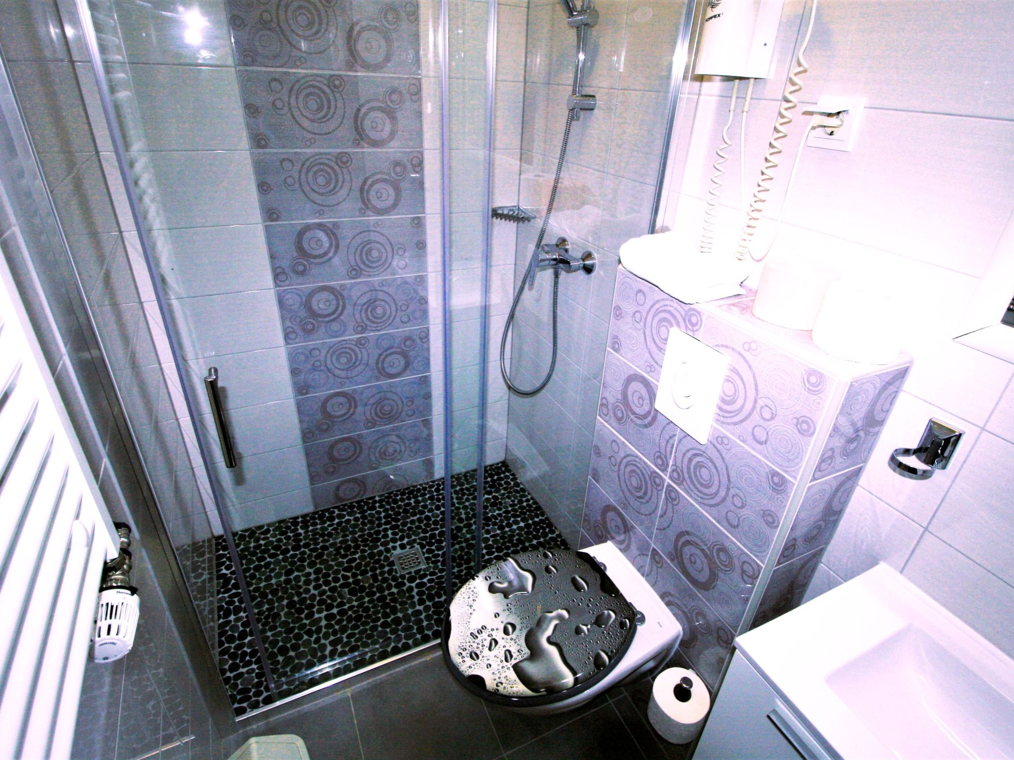 Wohnung in Drašnice mit Schönem Garten-Dedans