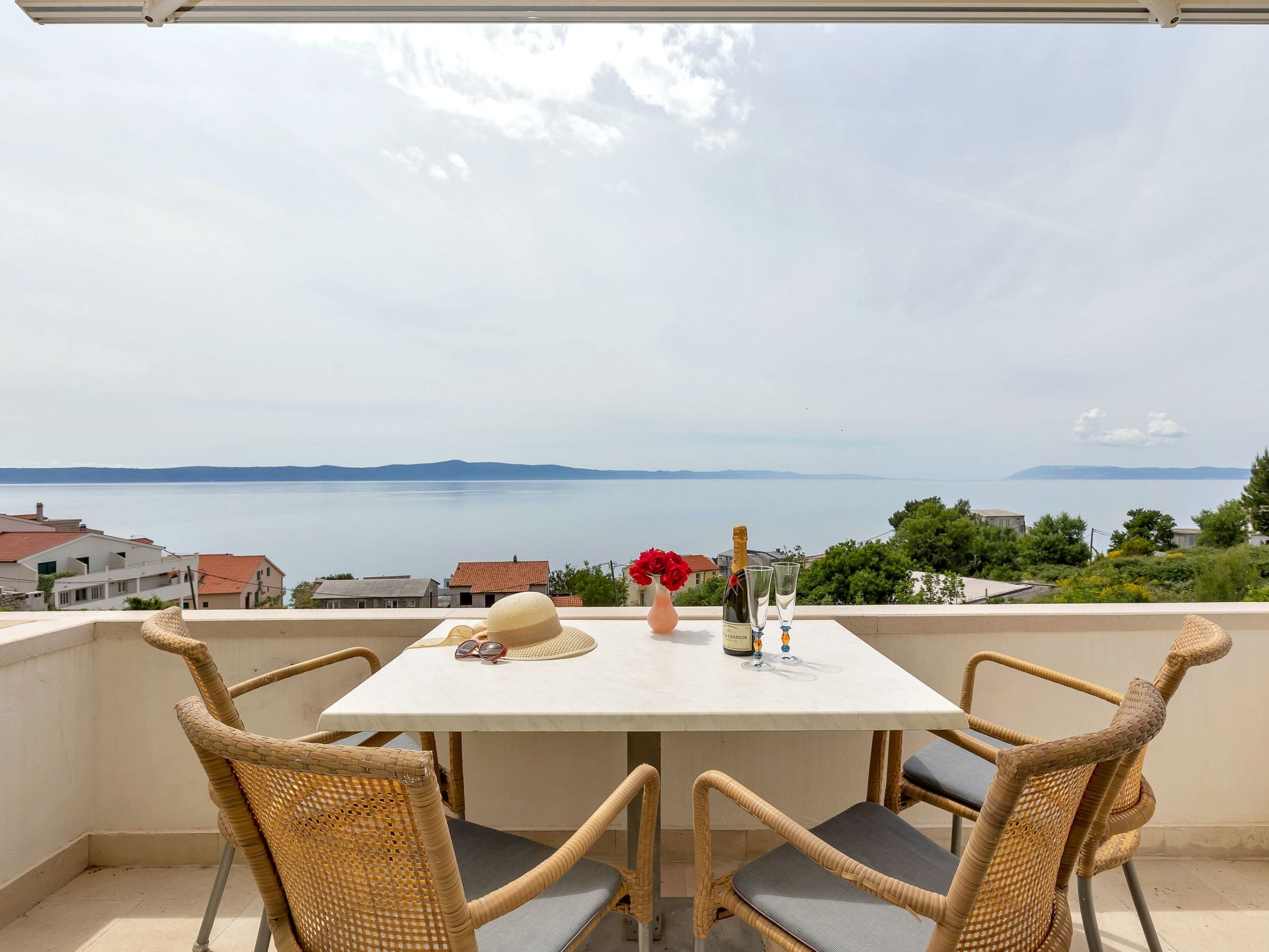 Wohnung in Drašnice mit Schönem Garten-Dedans