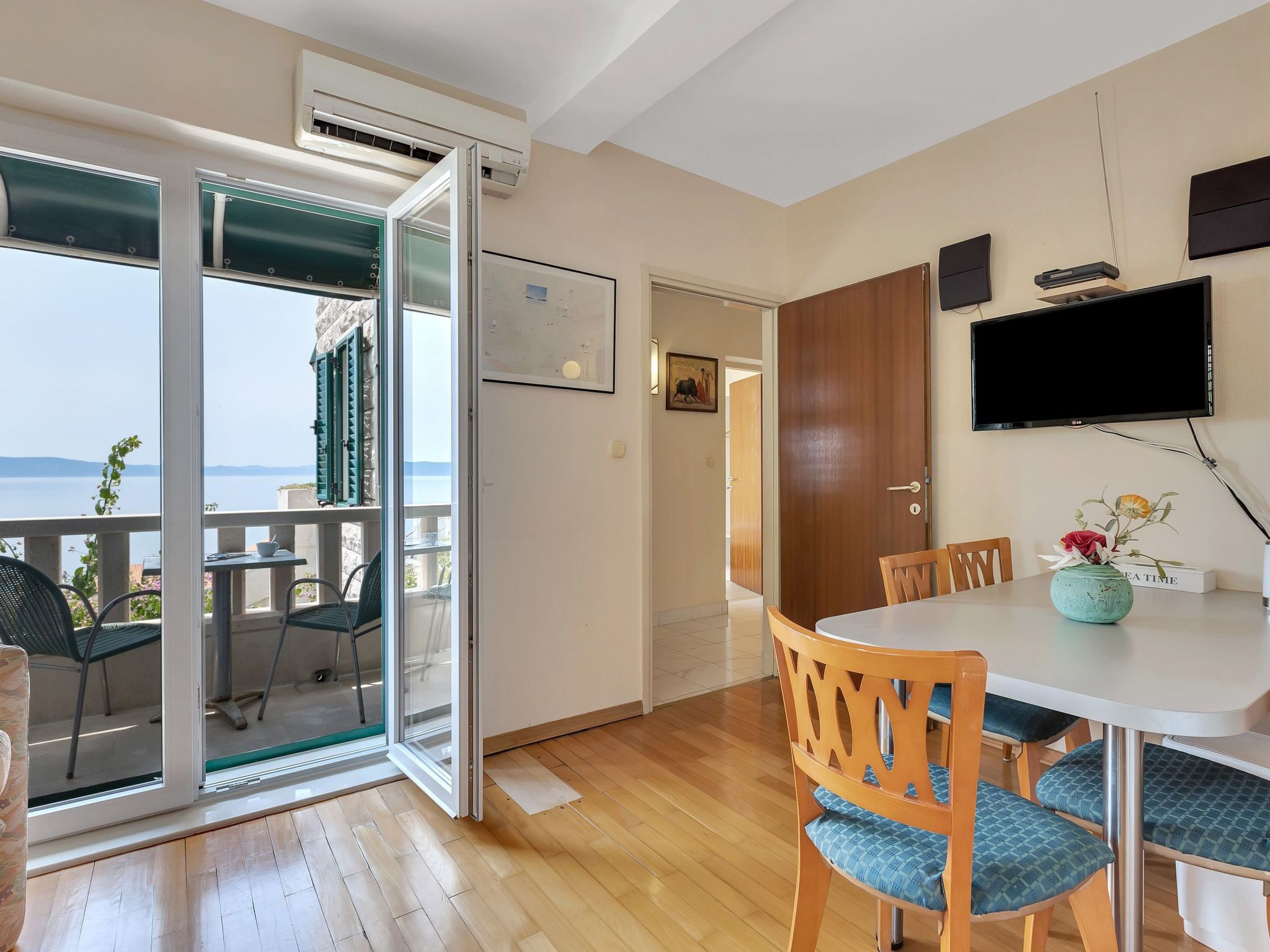 Tolle Wohnung in Drašnice mit Schönem Garten-Dedans