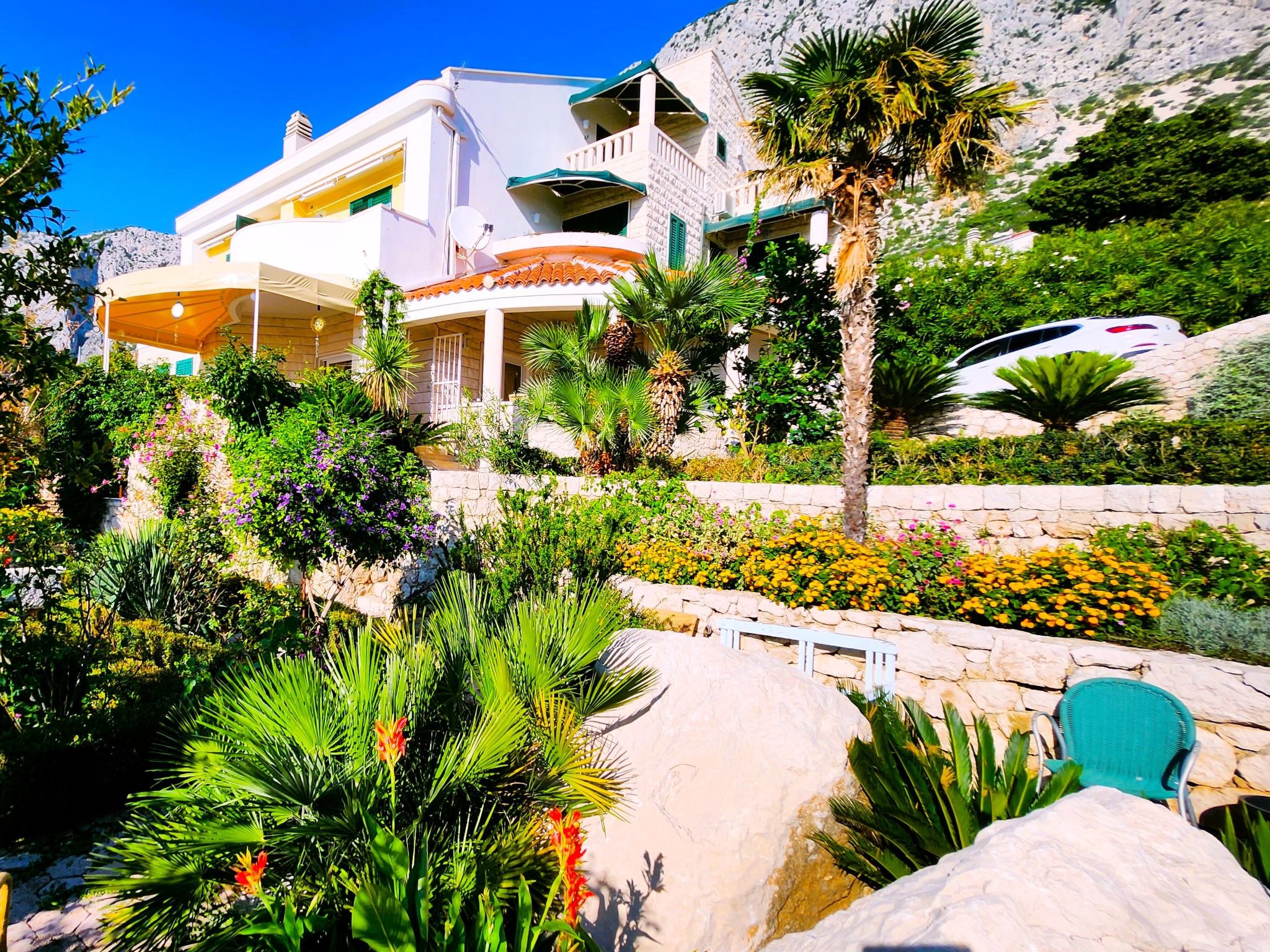 Tolle Wohnung in Drašnice mit Schönem Garten-Dedans