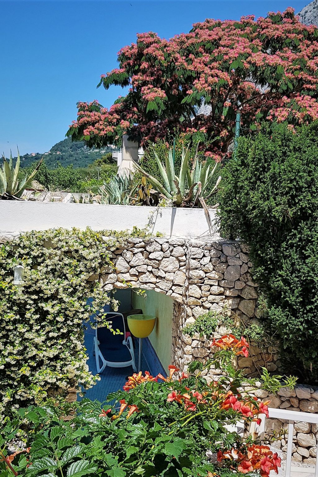 Tolle Wohnung in Drašnice mit Schönem Garten-Dedans