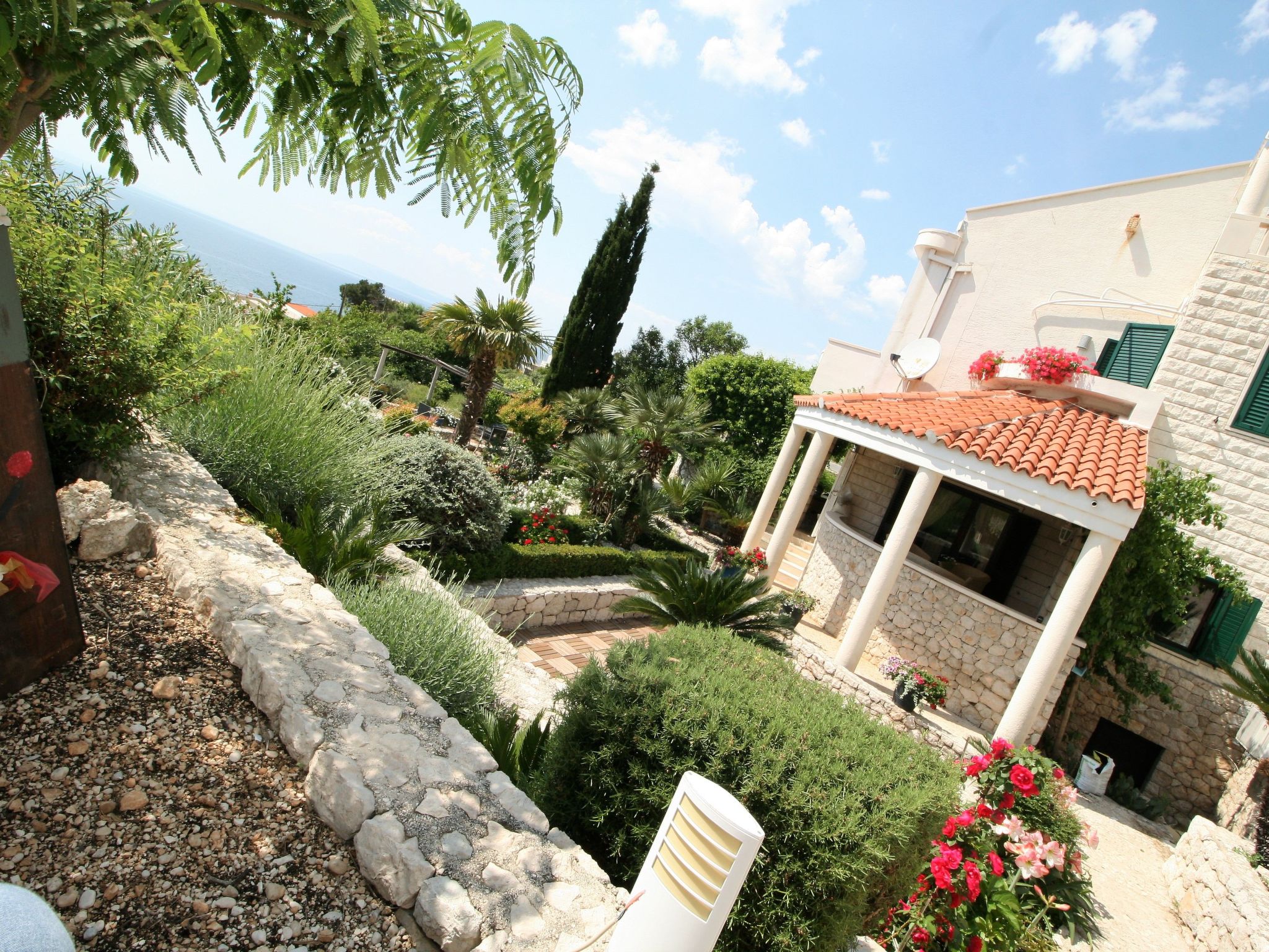 Tolle Wohnung in Drašnice mit Schönem Garten-Dedans