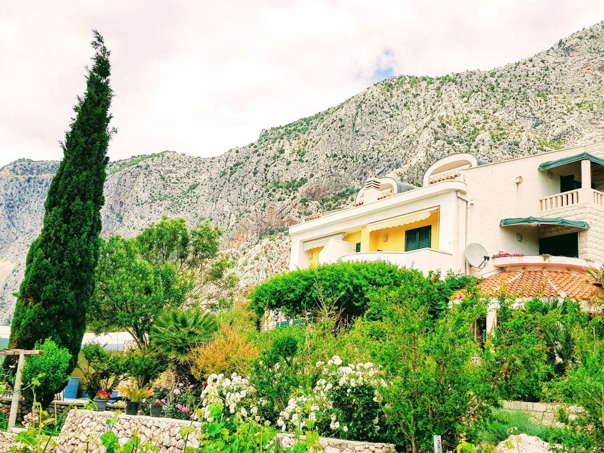 Tolle Wohnung in Drašnice mit Schönem Garten-Dedans