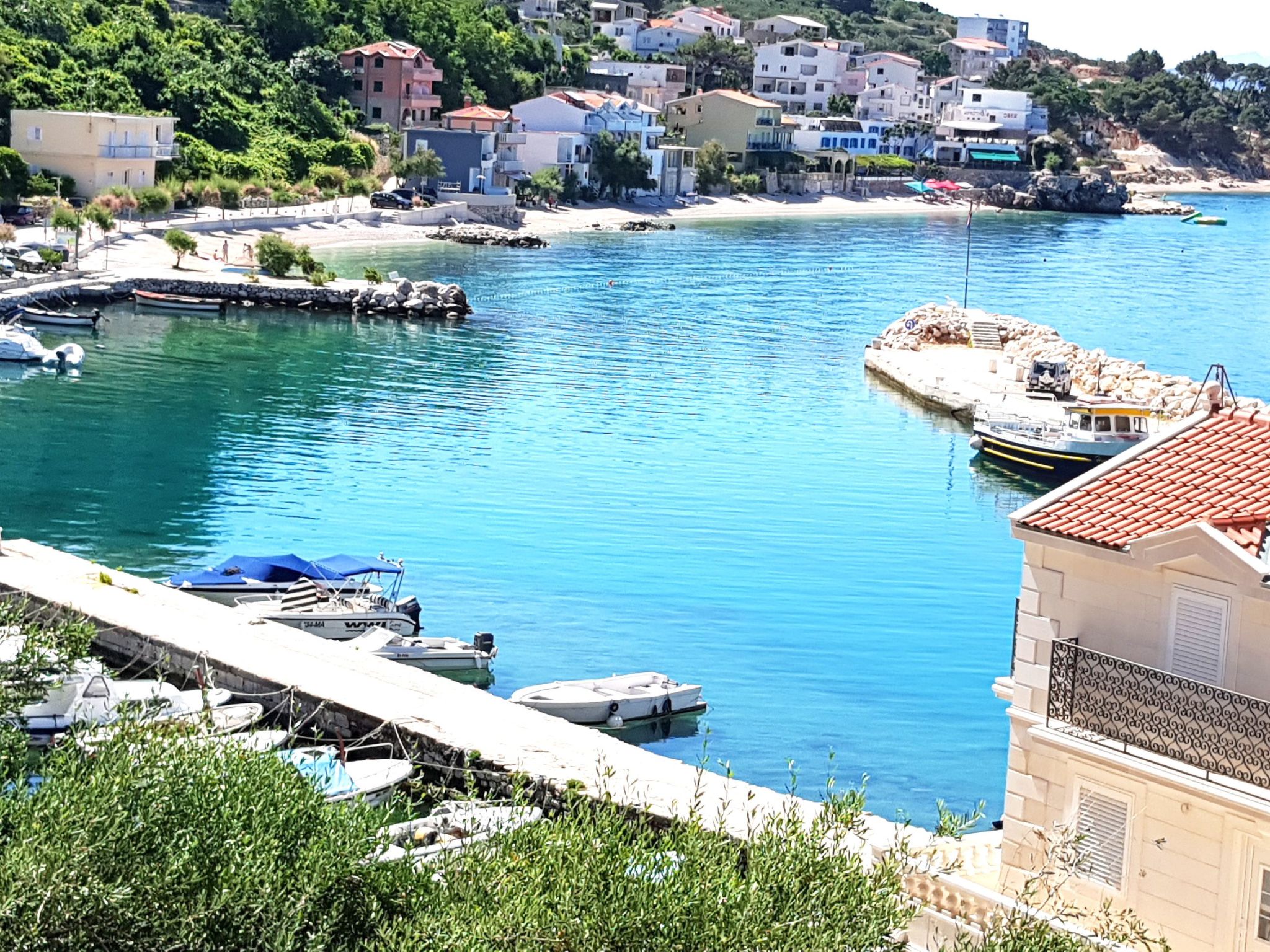 Tolle Wohnung in Drašnice mit Schönem Garten-Dedans