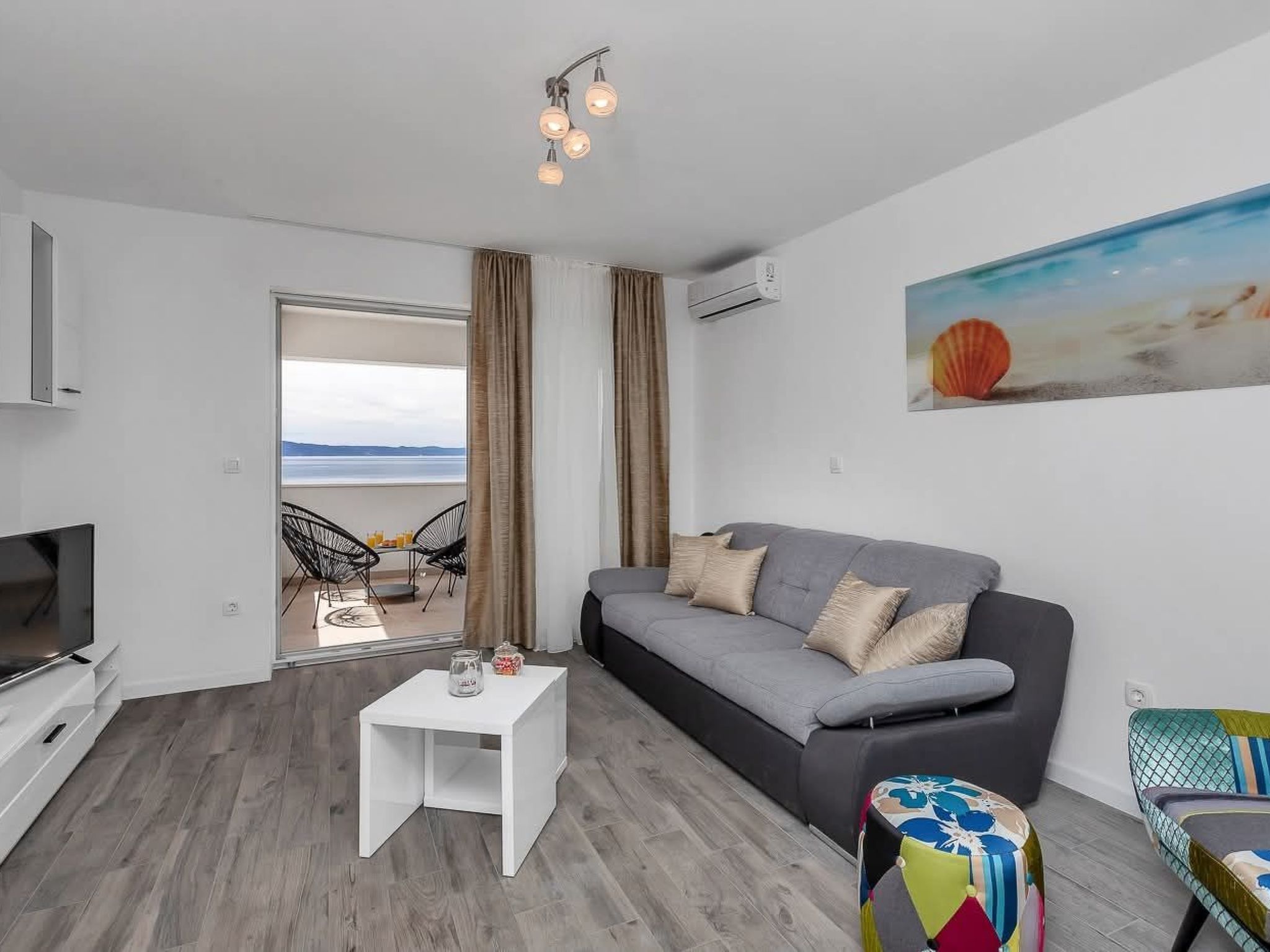 „Villa No Stress“ mit Infinity-Pool-Binnen