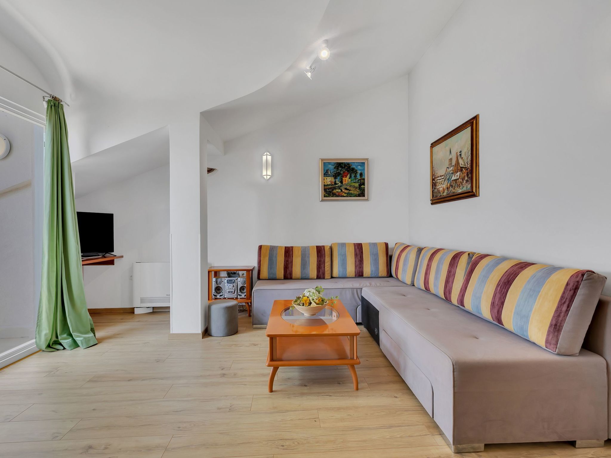 Fewo mit gemeinschaftlichem Pool - Image-tags.info