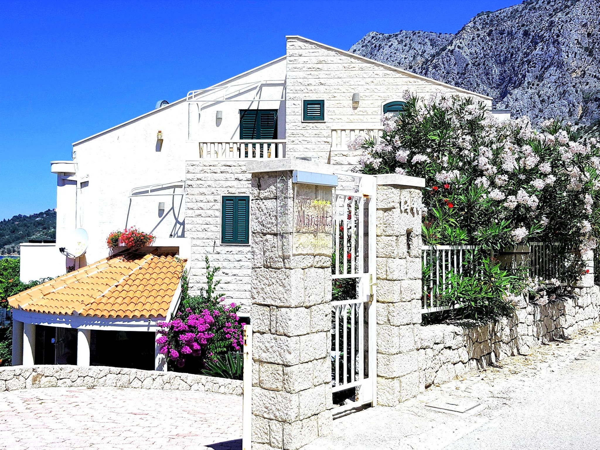 Fewo mit gemeinschaftlichem Pool - Image-tags.info