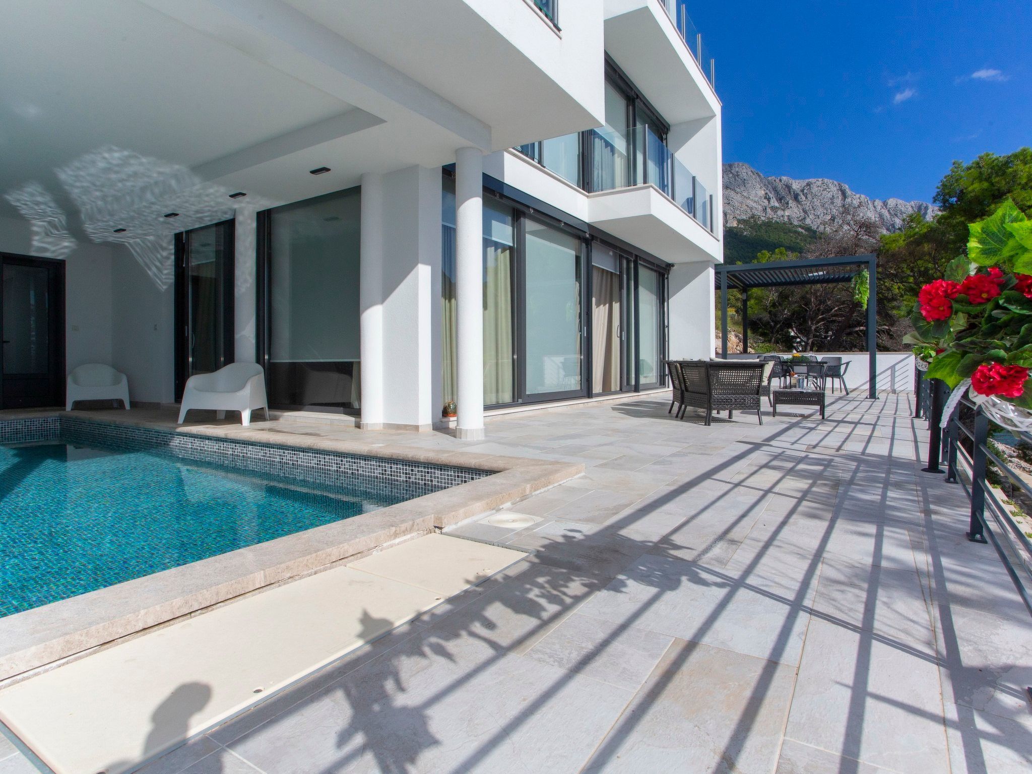 Villa Puntien am Meer mit privatem Pool-Image-tags.info