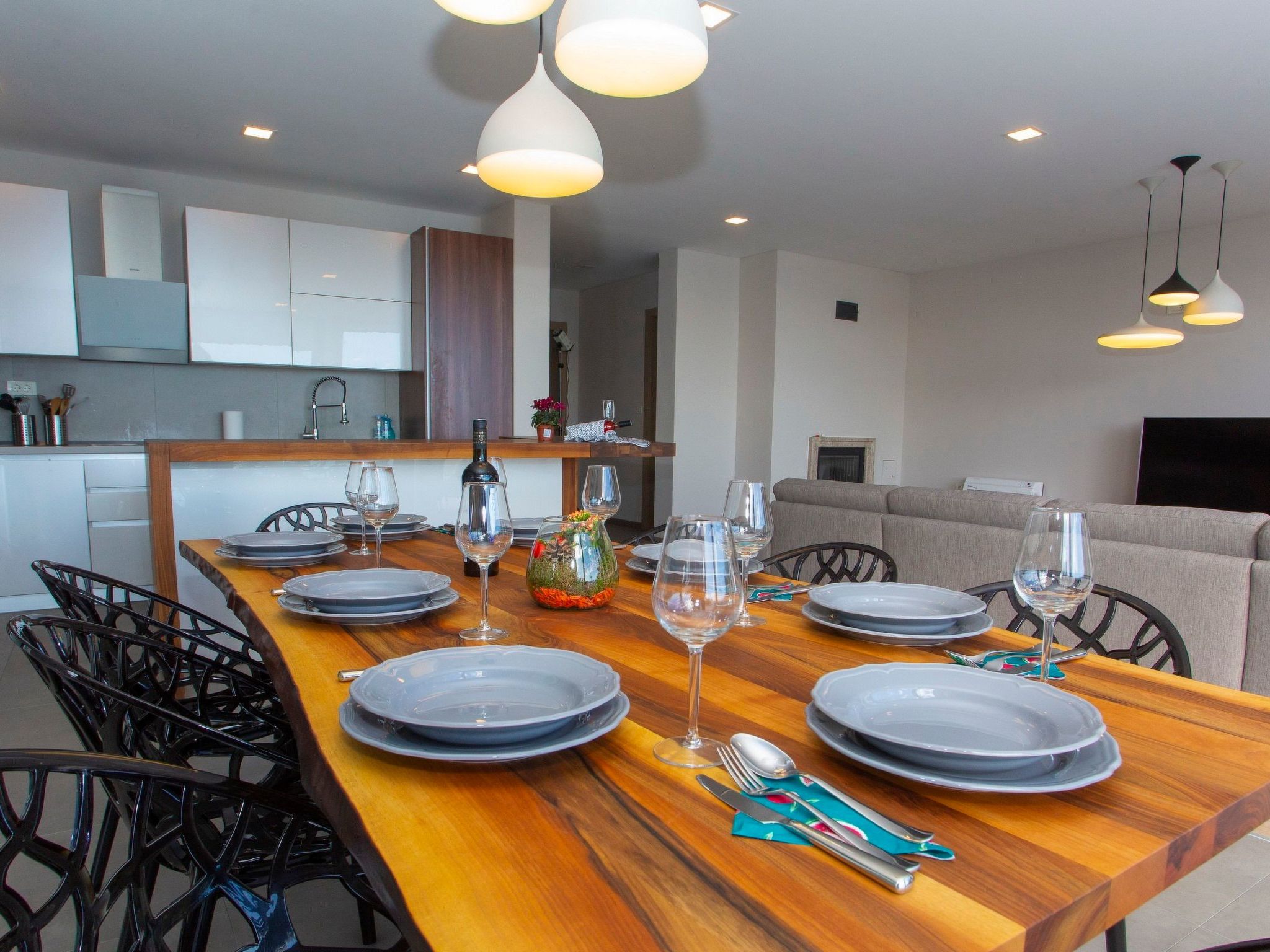 Villa Puntien am Meer mit privatem Pool-Image-tags.info