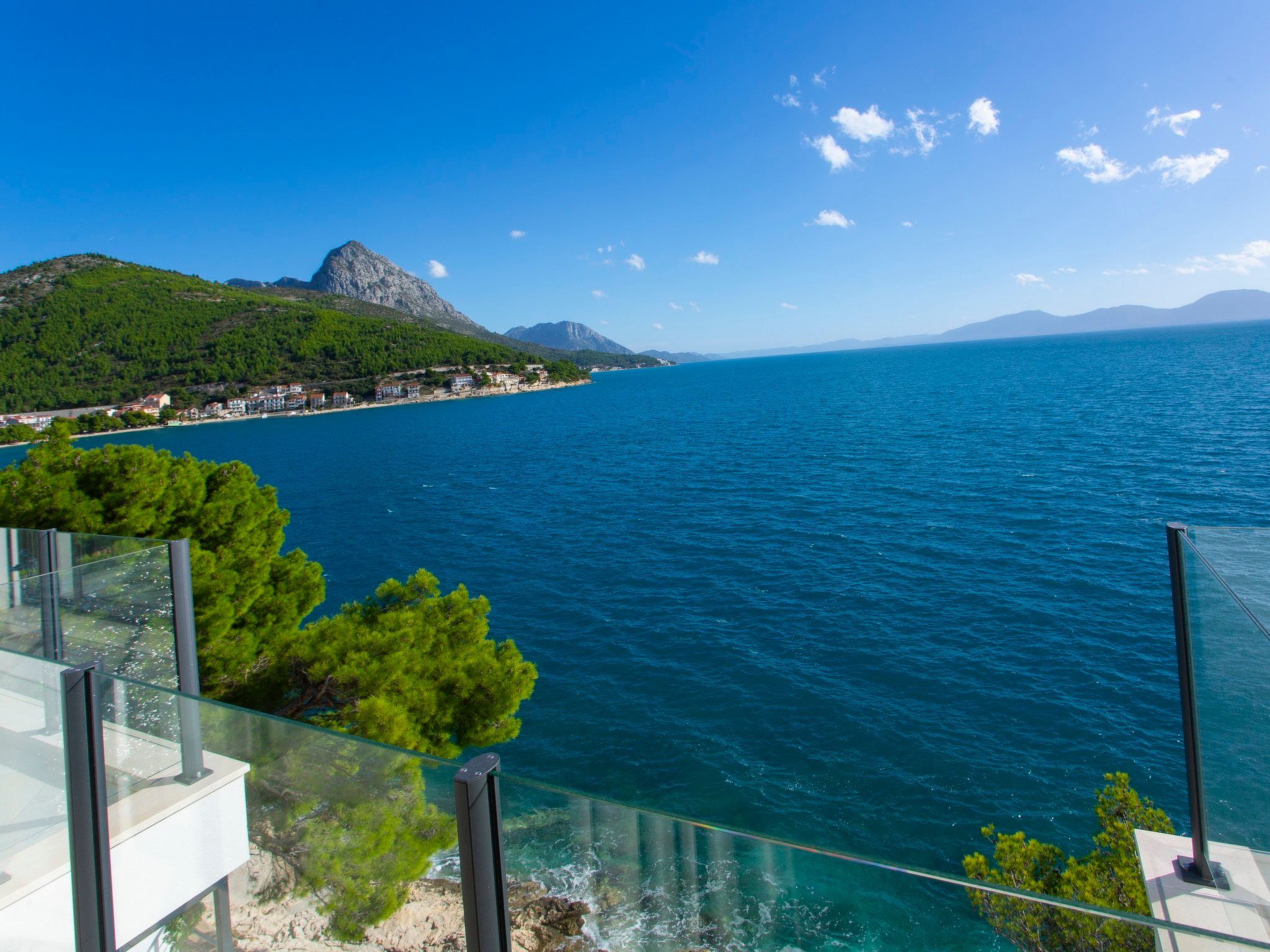 Villa Puntien am Meer mit privatem Pool-Image-tags.info