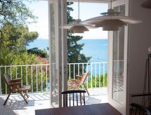 in Podaca mit Großem Balkon und Panoramablick