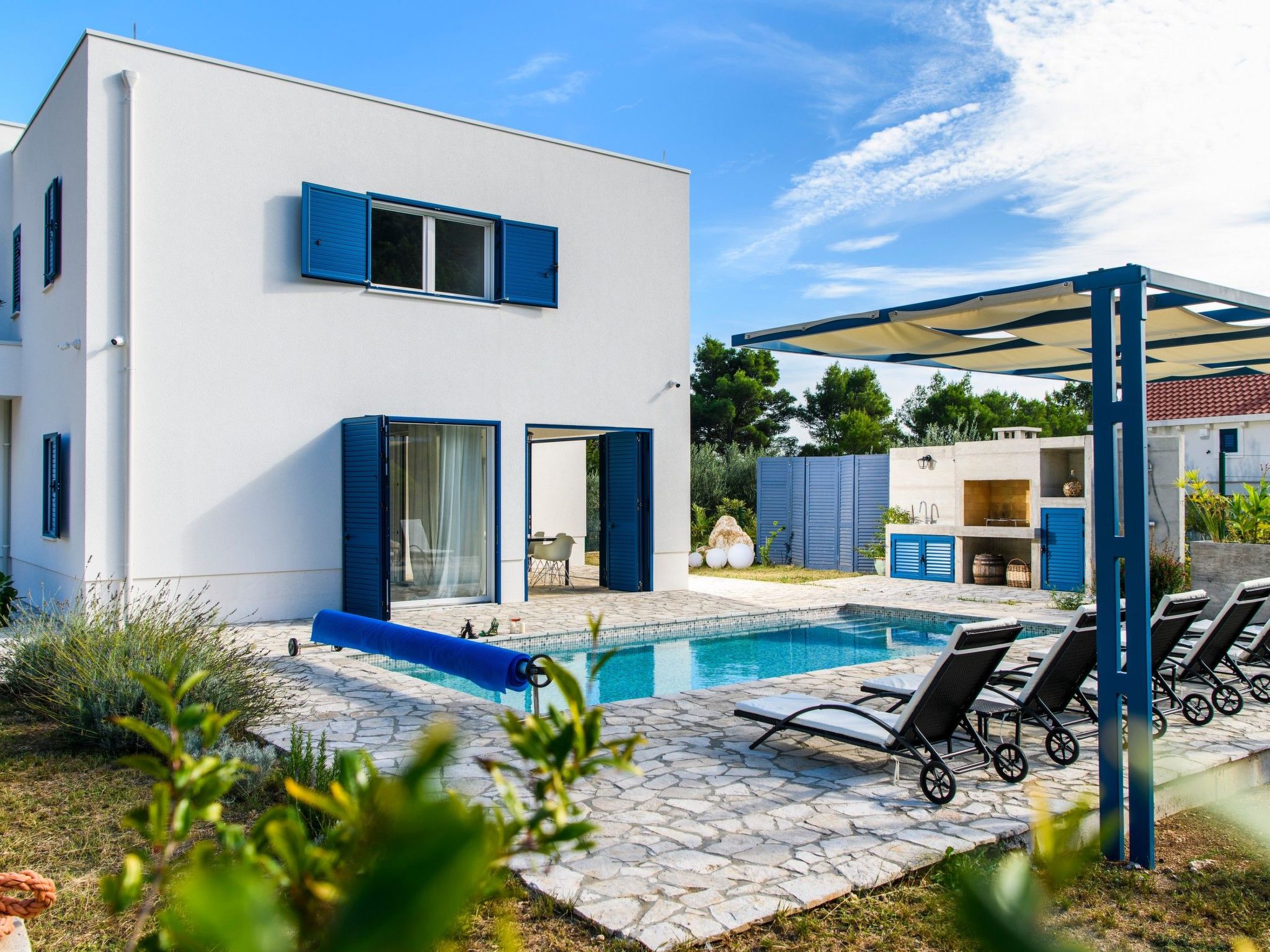 Modernes Ferienhaus in Zaostrog mit Beheiztem Pool-Drinnen