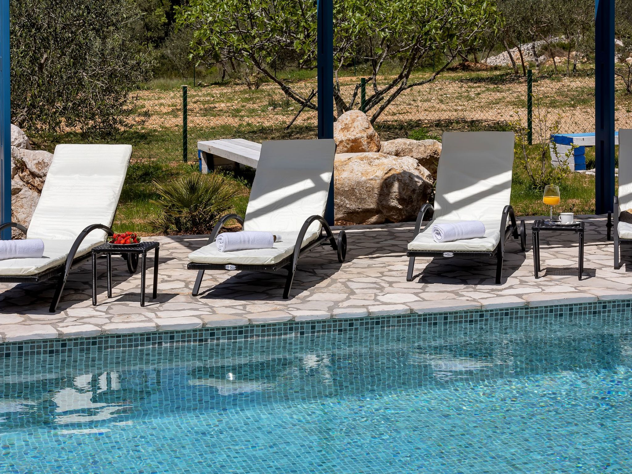 Modernes Ferienhaus in Zaostrog mit Beheiztem Pool-Drinnen