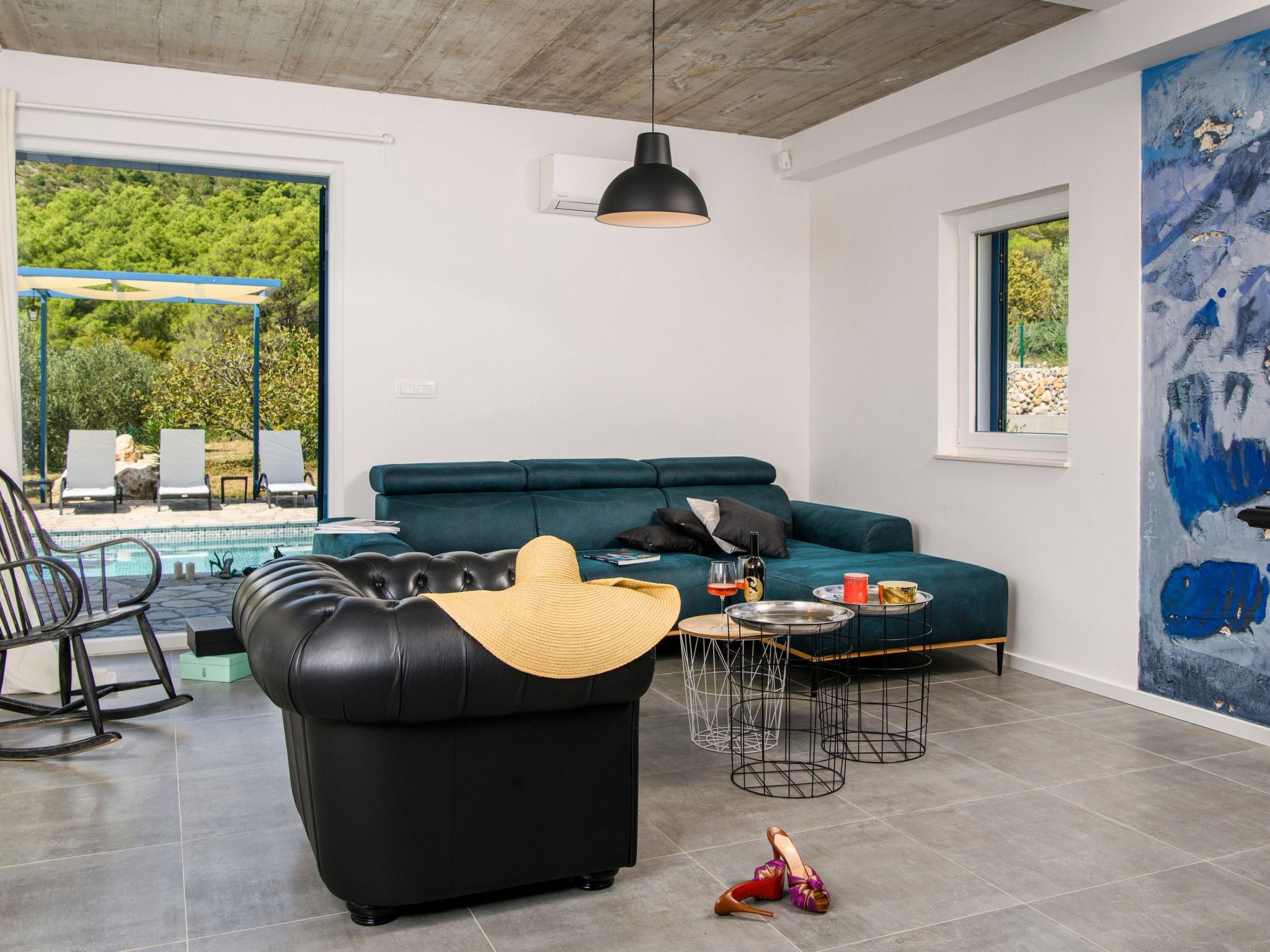 Modernes Ferienhaus in Zaostrog mit Beheiztem Pool-Drinnen