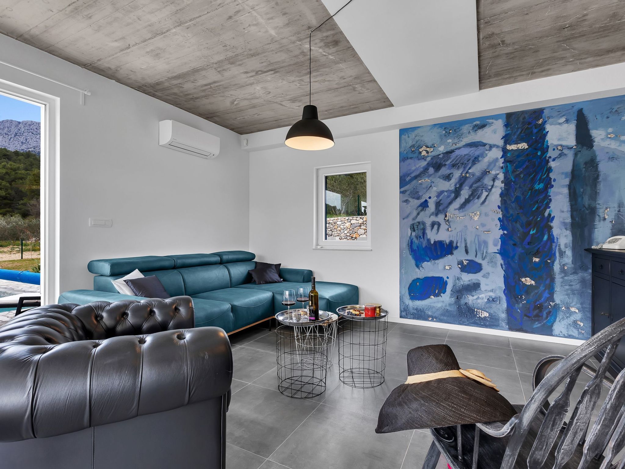 Modernes Ferienhaus in Zaostrog mit Beheiztem Pool-Drinnen