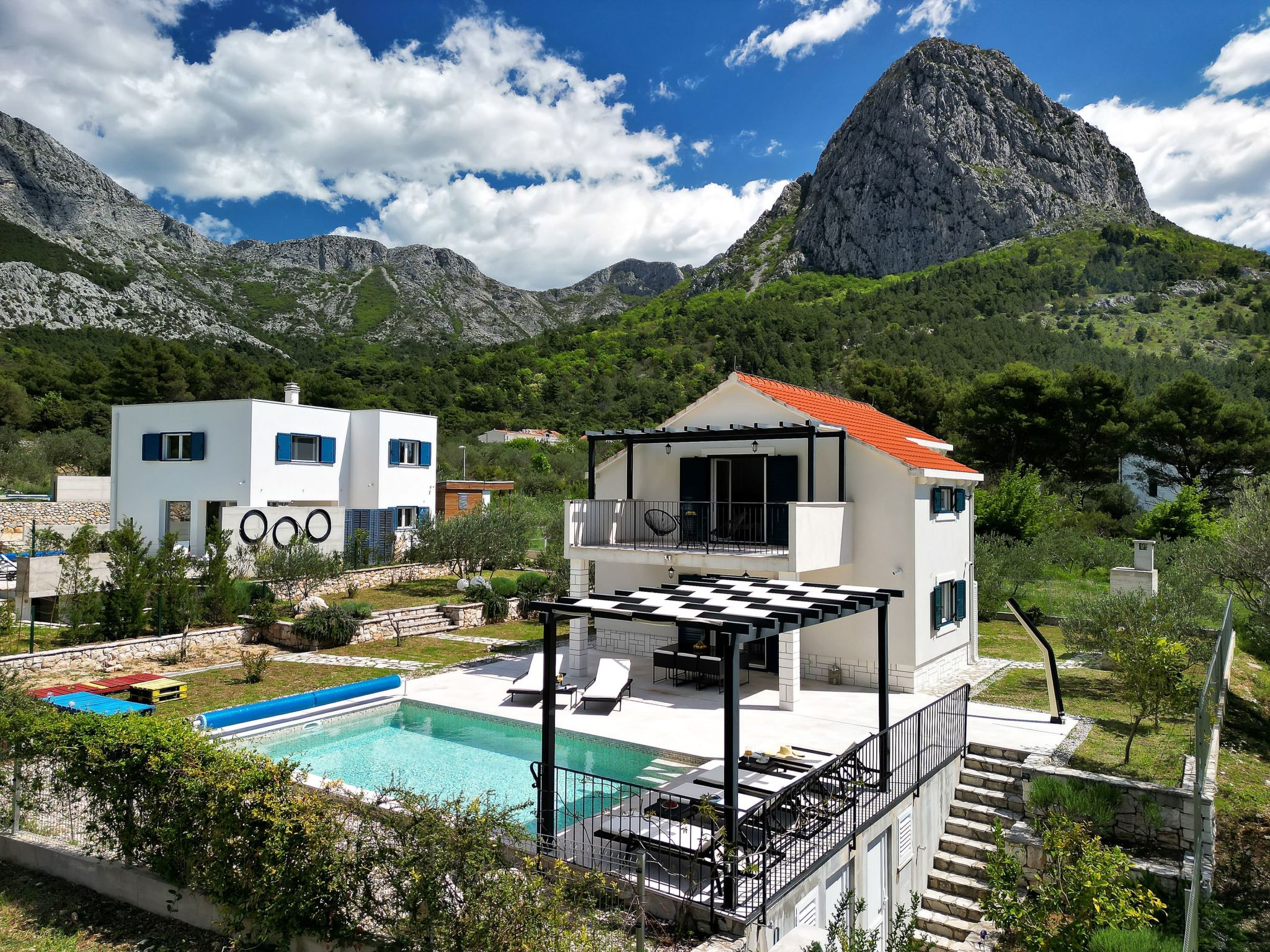 Alleinstehendes Ferienhaus mit Pool und drei Schlafzimmer-Drinnen