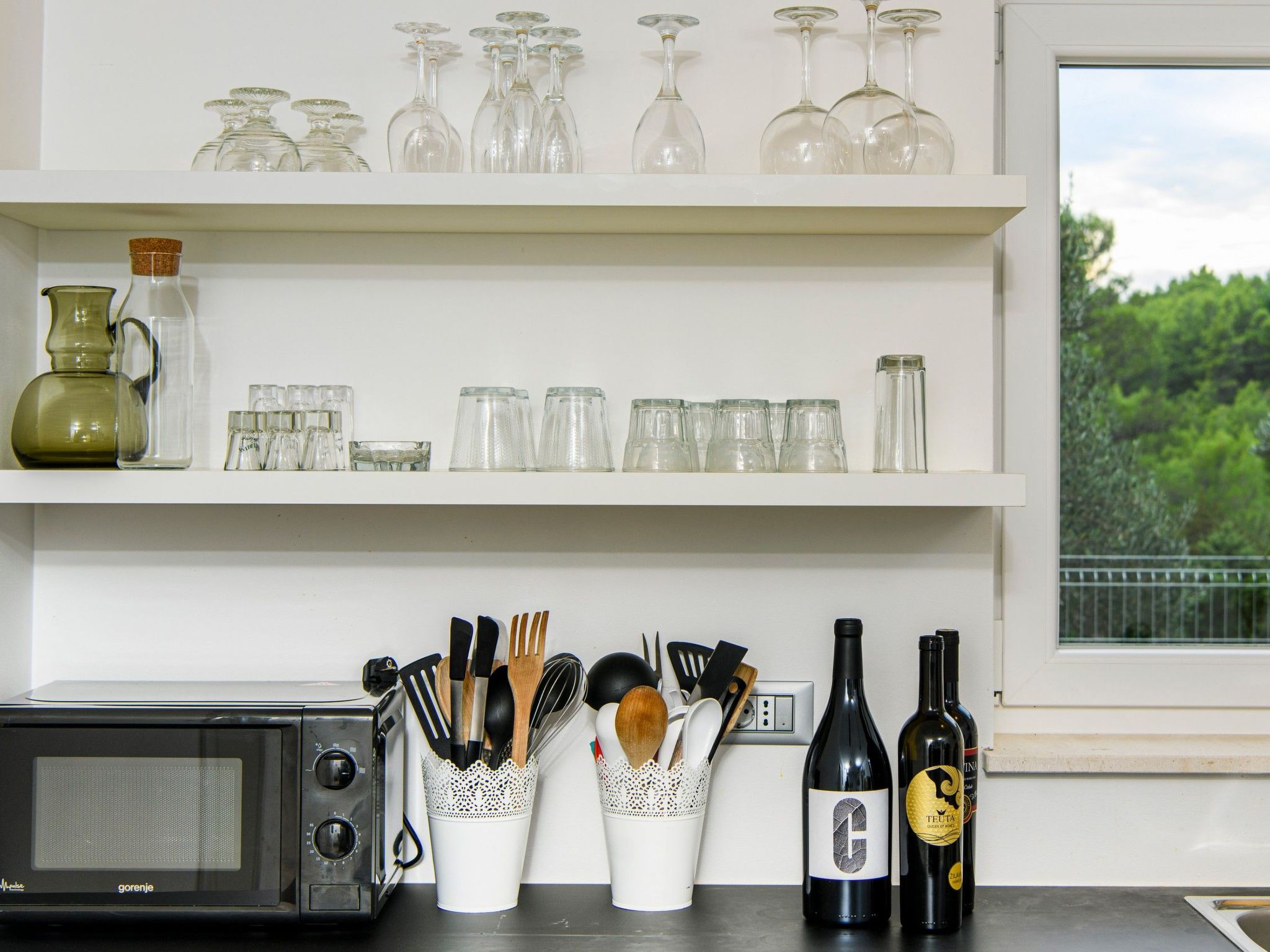 Alleinstehendes Ferienhaus mit Pool und drei Schlafzimmer-Drinnen