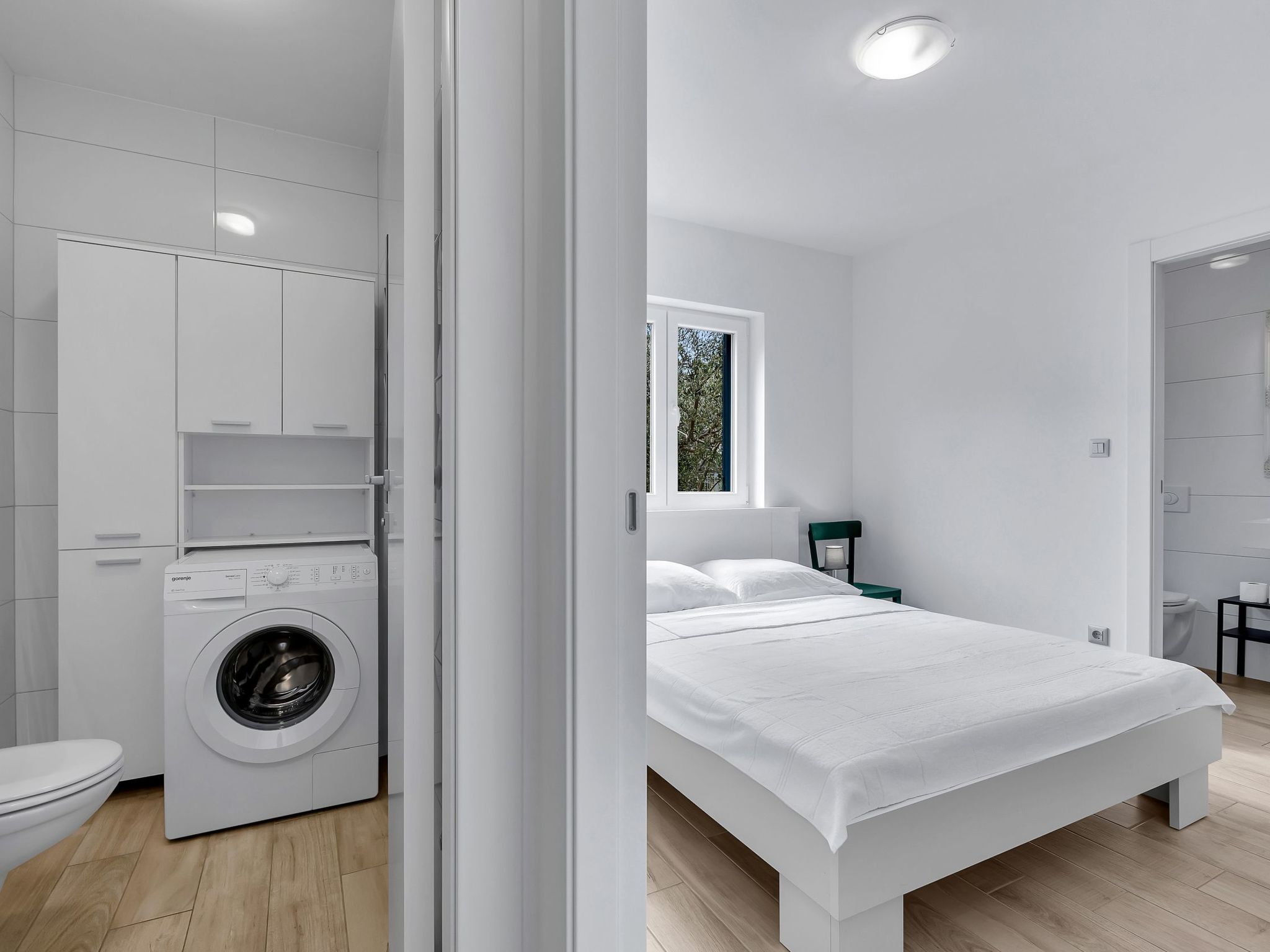 Alleinstehendes Ferienhaus mit Pool und drei Schlafzimmer