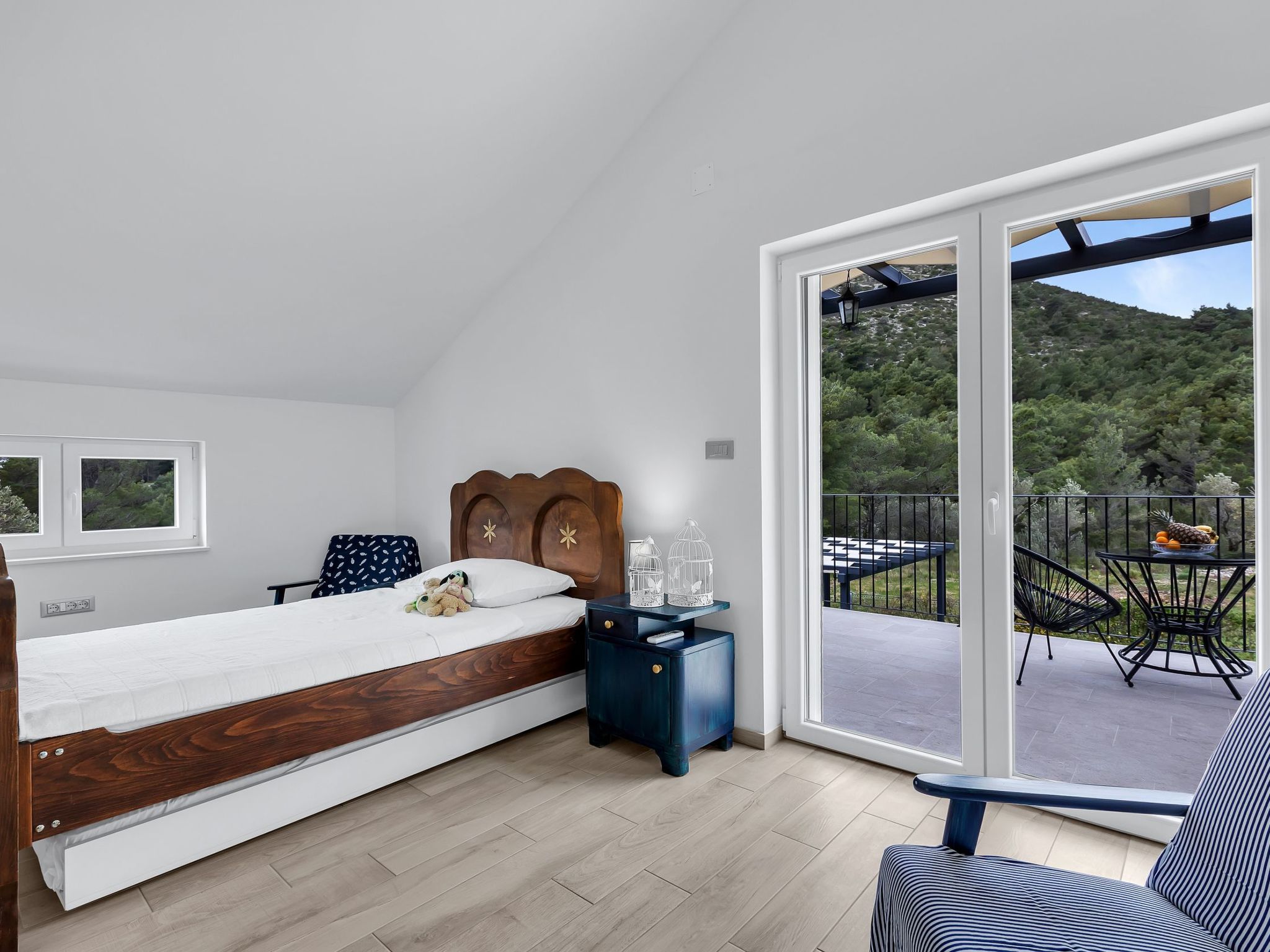 Alleinstehendes Ferienhaus mit Pool und drei Schlafzimmer-Drinnen