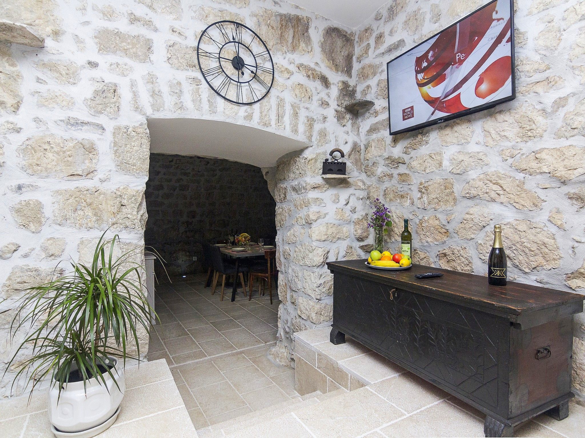 Schönes Steinhaus mit beheiztem Pool, Terrasse mit Meerblicl in ruhige Lage