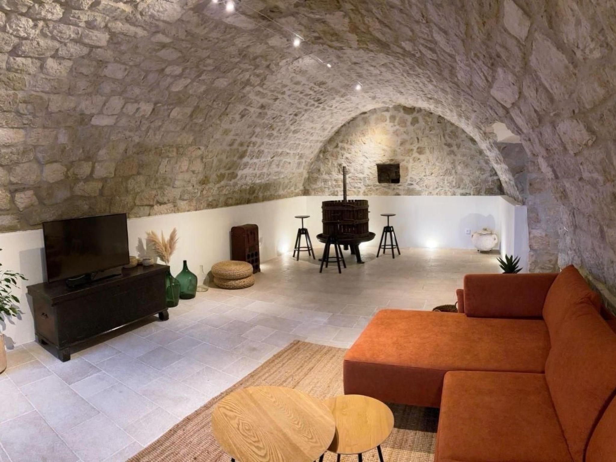 Schönes Steinhaus mit beheiztem Pool, Terrasse mit Meerblicl in ruhige Lage-Drinnen