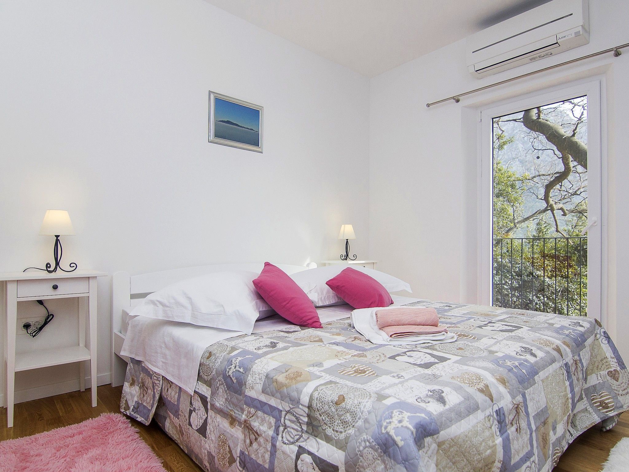 Schönes Steinhaus mit beheiztem Pool, Terrasse mit Meerblicl in ruhige Lage-Drinnen