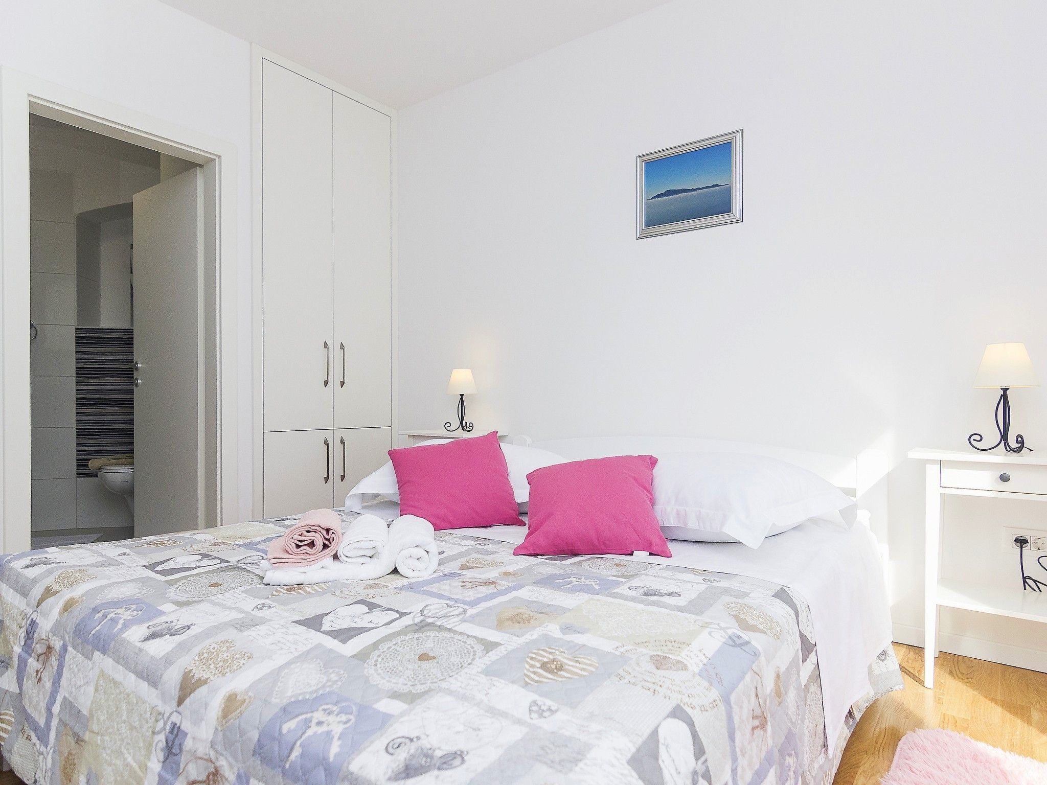 Schönes Steinhaus mit beheiztem Pool, Terrasse mit Meerblicl in ruhige Lage-Drinnen