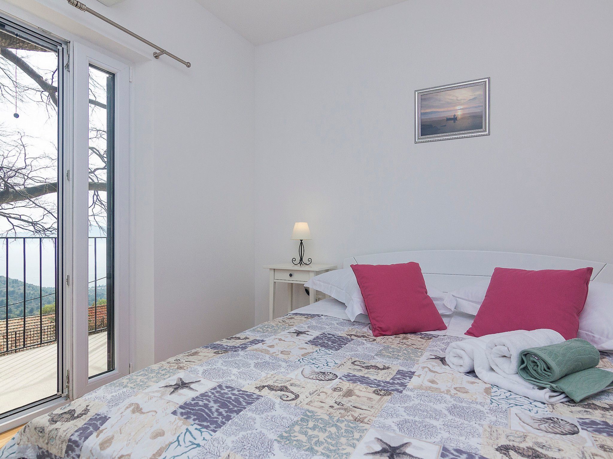 Schönes Steinhaus mit beheiztem Pool, Terrasse mit Meerblicl in ruhige Lage-Drinnen