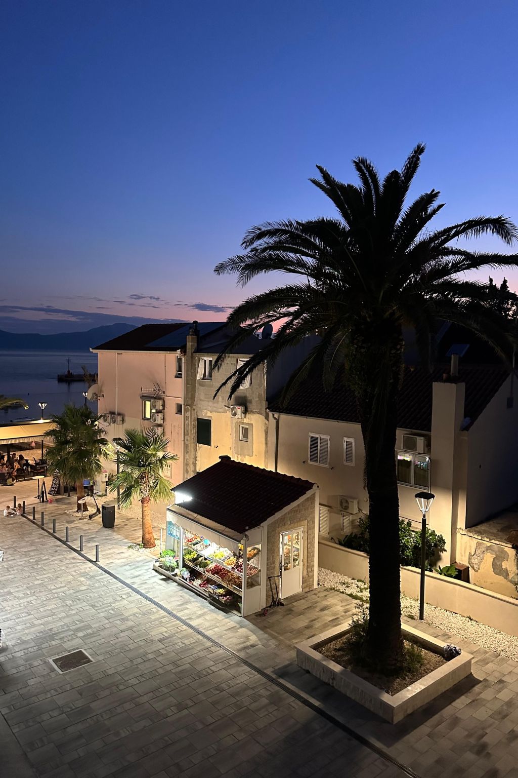 Gesamte Wohnung in Gradac mit Möbliertem Balkon-Image-tags.info