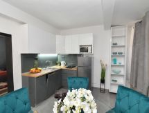 Modern appartement met terras op 250 meter van zee in Gradac - thumbnail 5