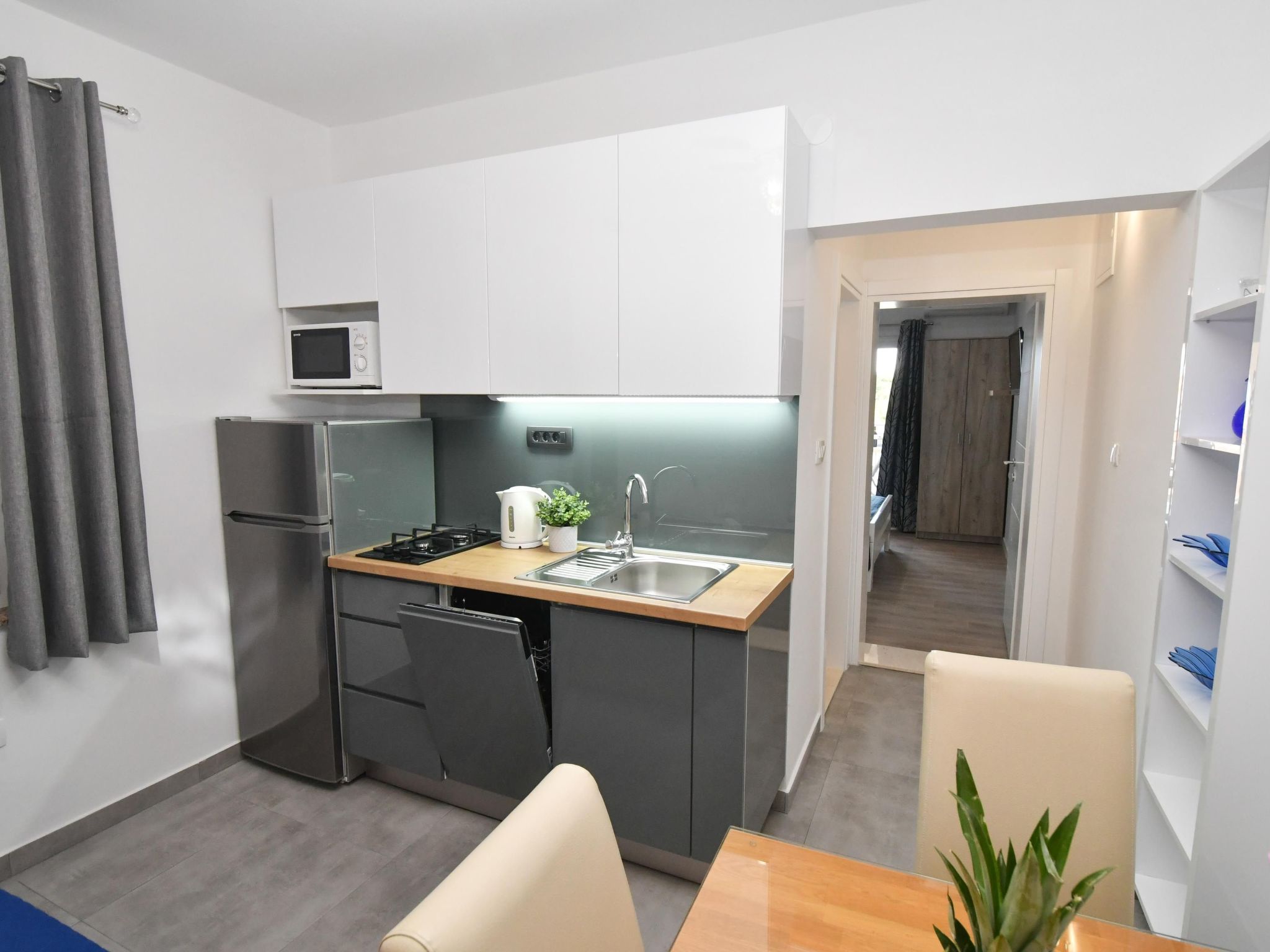 Mit privatem Parkplatz-Dedans