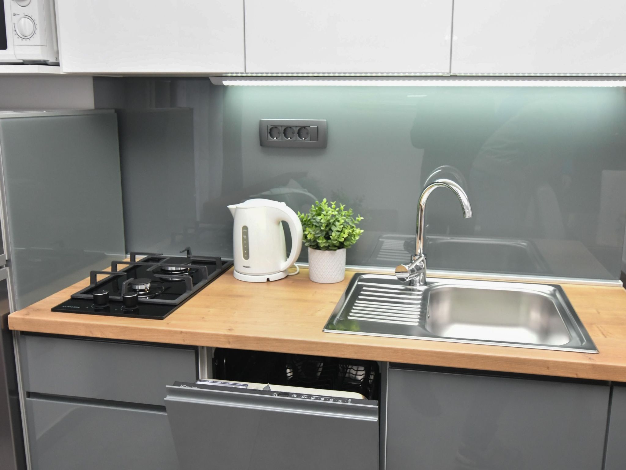 Mit privatem Parkplatz-Dedans