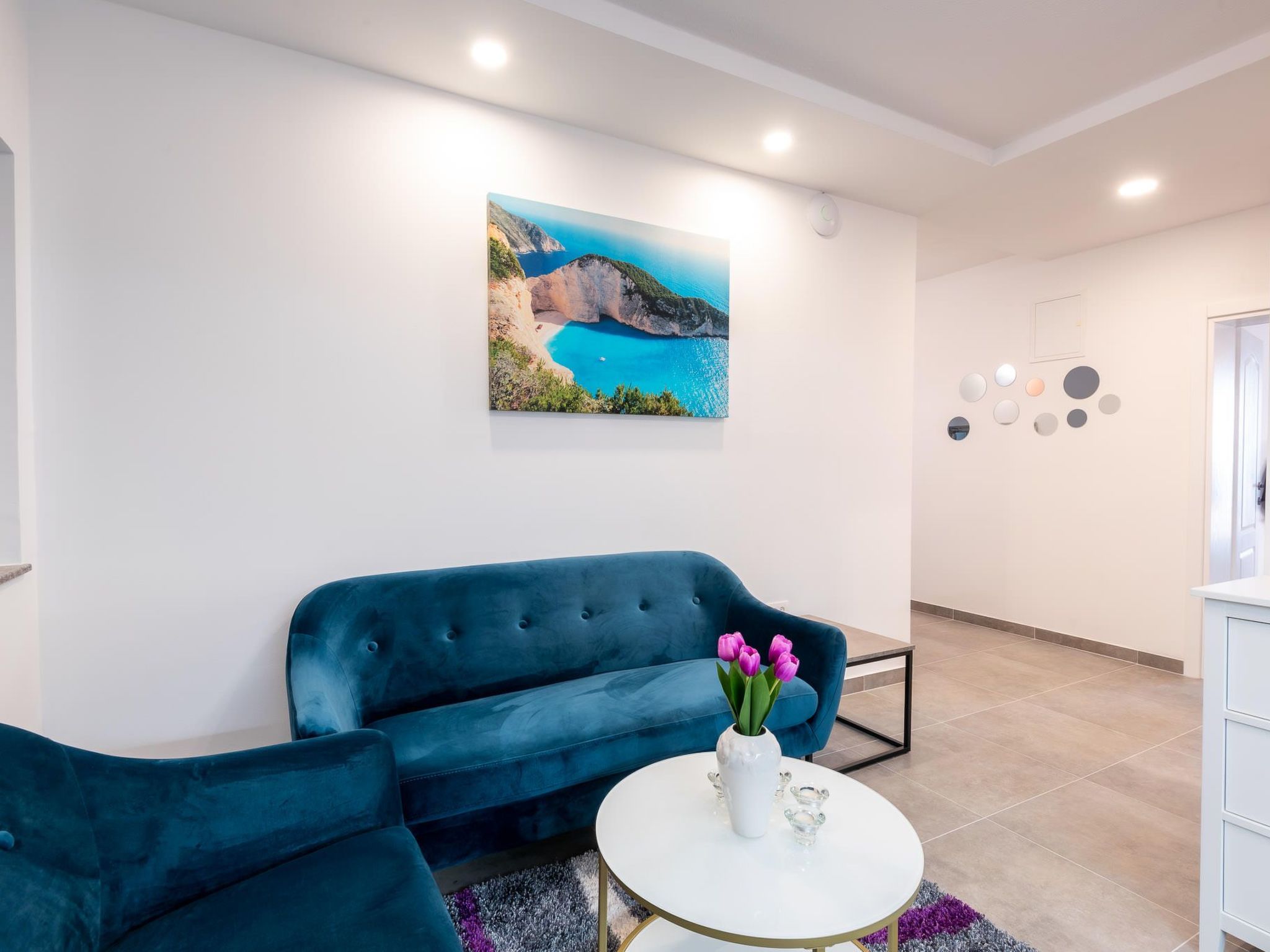 Mit privater Terrasse-Drinnen