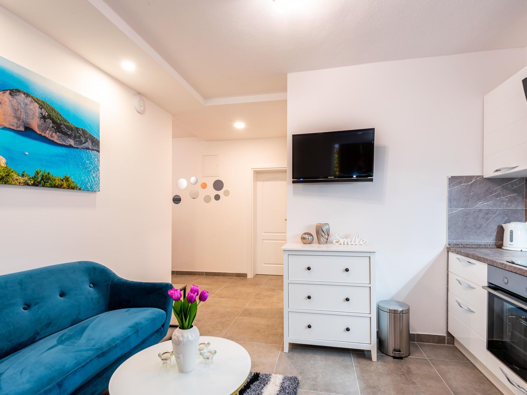 Mit privater Terrasse-Drinnen