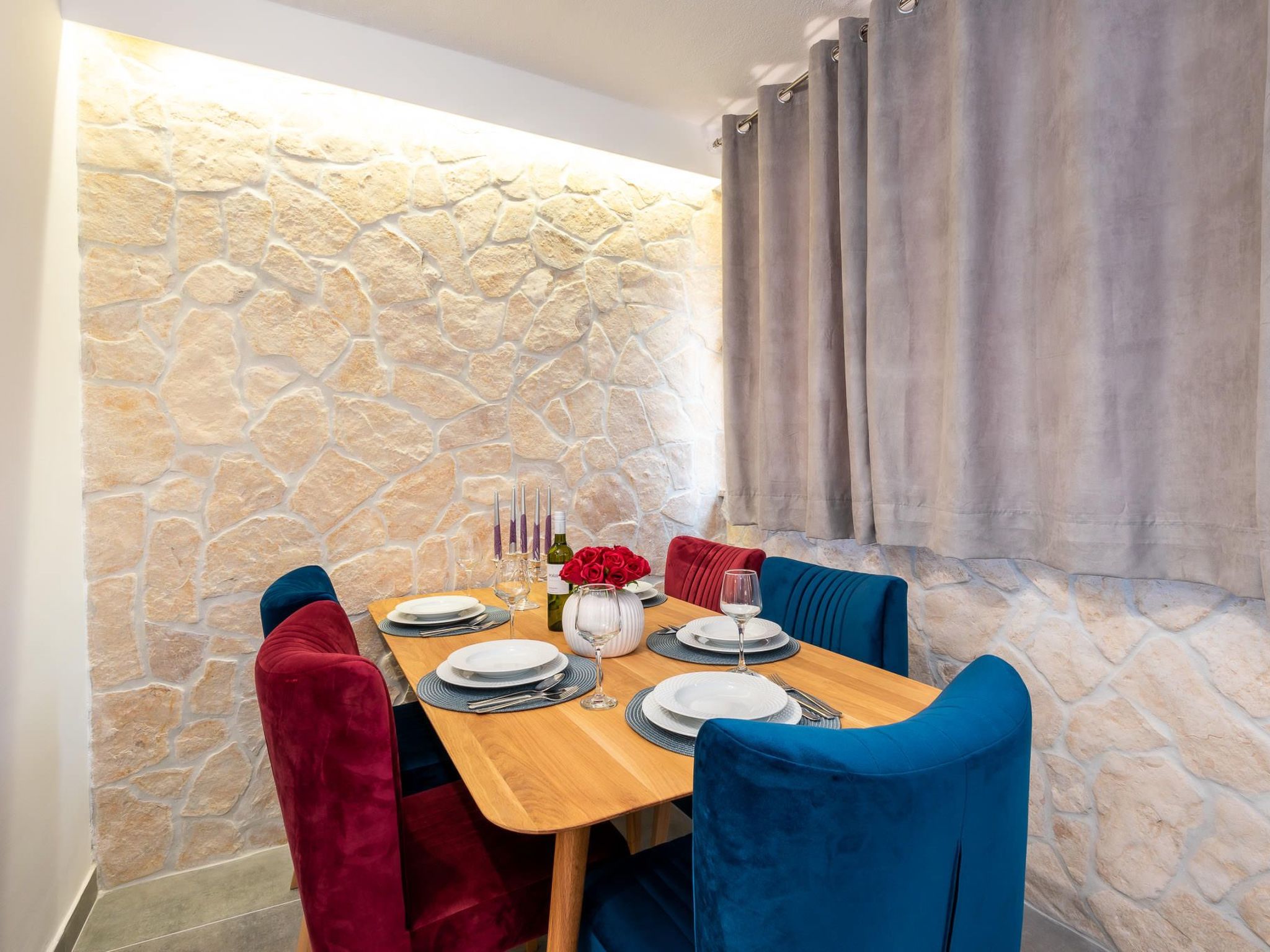 Mit privater Terrasse-Drinnen