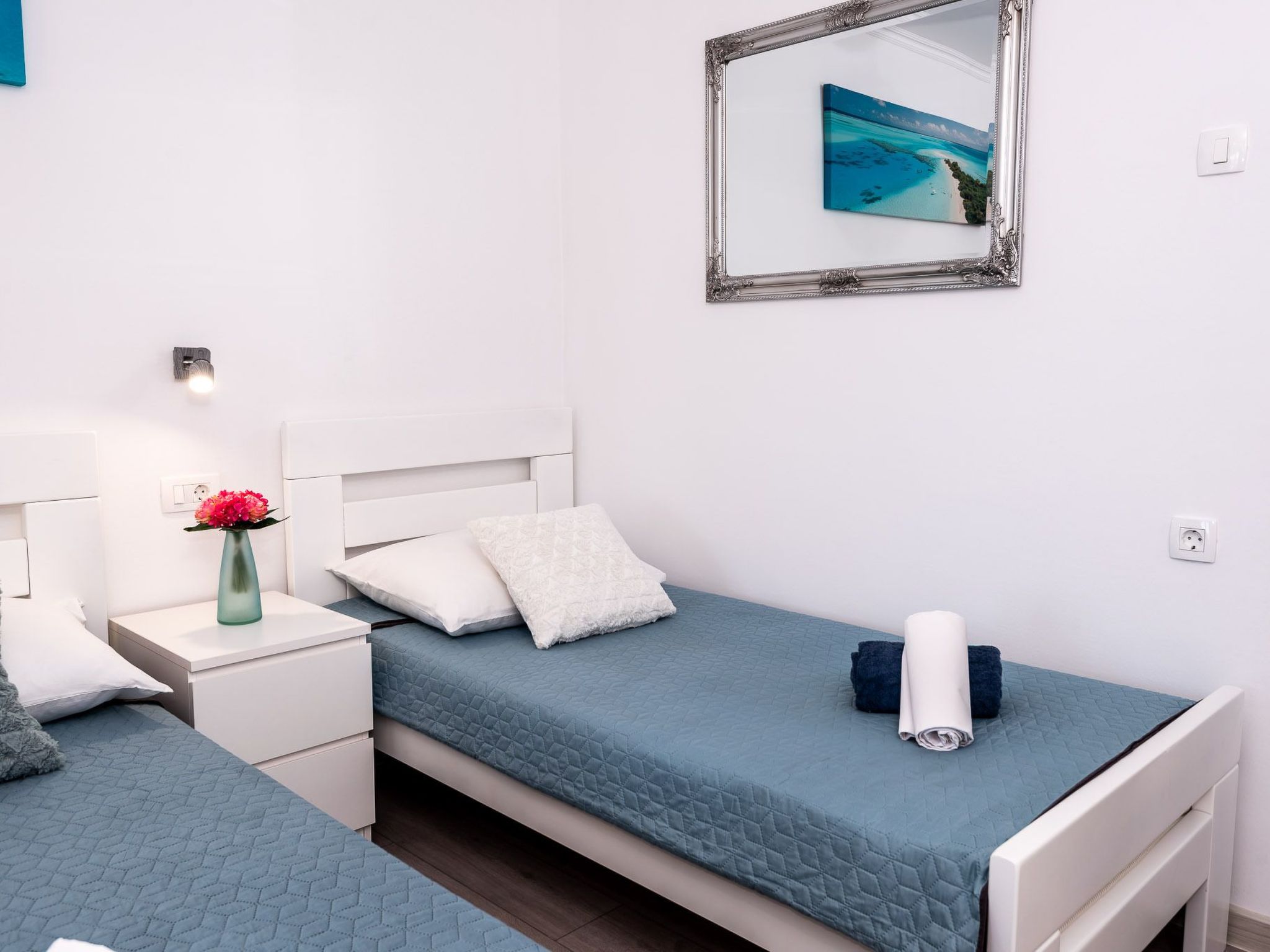 Mit privater Terrasse-Drinnen