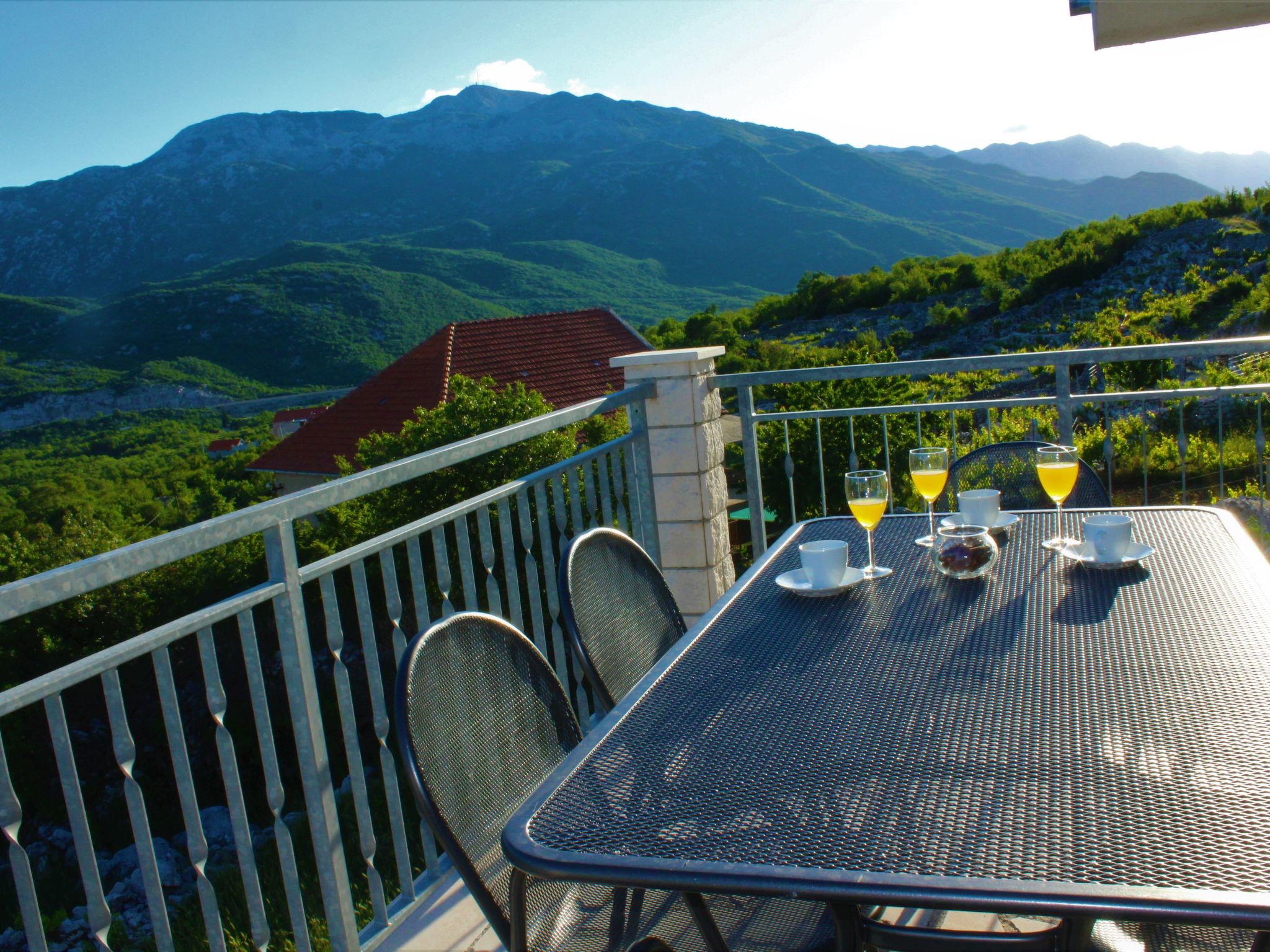 Mit privatem Pool-Dedans